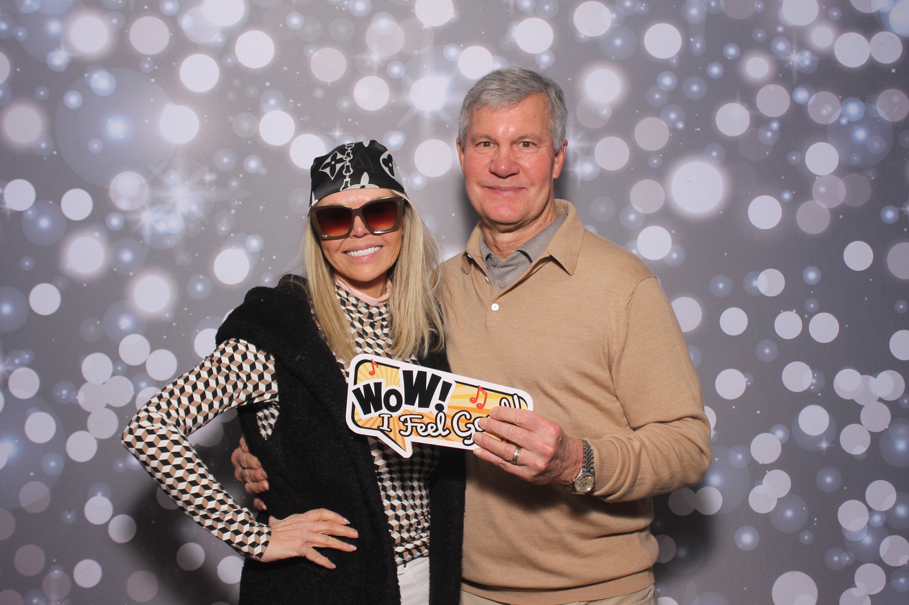 Carol's 60th | View more photos from the event at gallery.photoboothcincy.com/u/PhotoBoothCincy/Carols-60th