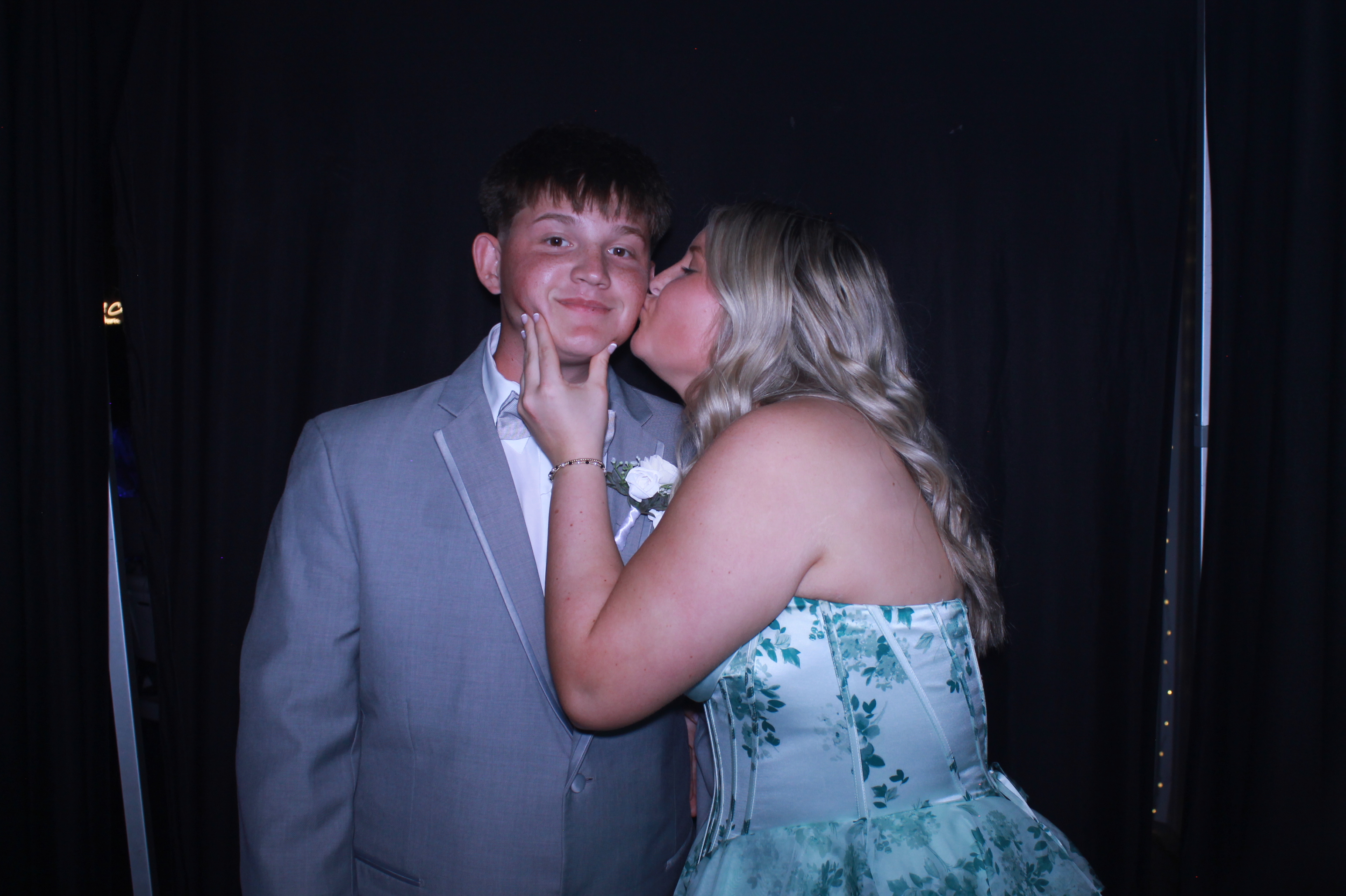 Carroll County High School Prom | View more photos from the event at gallery.photoboothcincy.com/u/PhotoBoothCincy/Carroll-County-High-School-Prom-0
