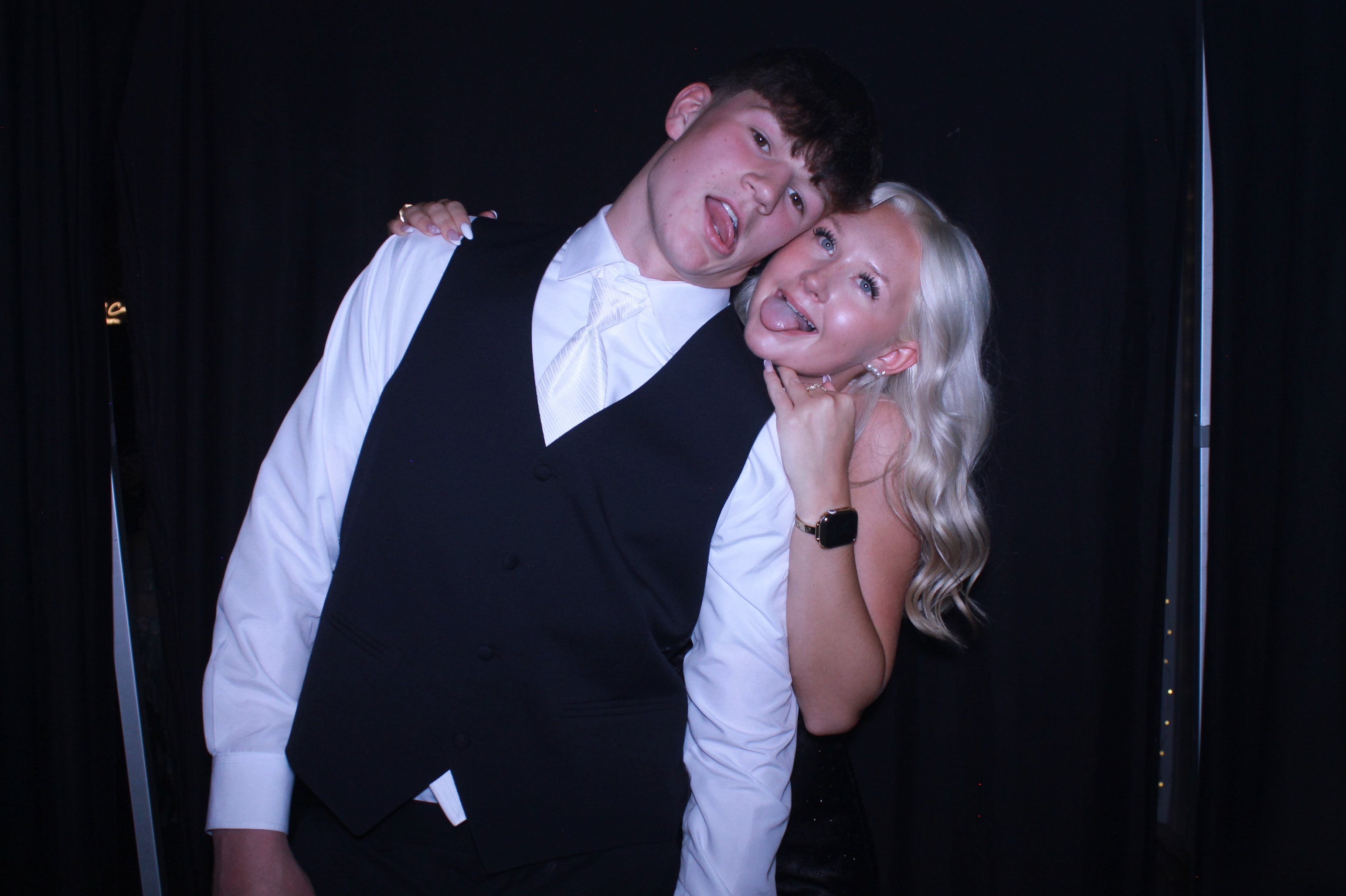 Carroll County High School Prom | View more photos from the event at gallery.photoboothcincy.com/u/PhotoBoothCincy/Carroll-County-High-School-Prom-0