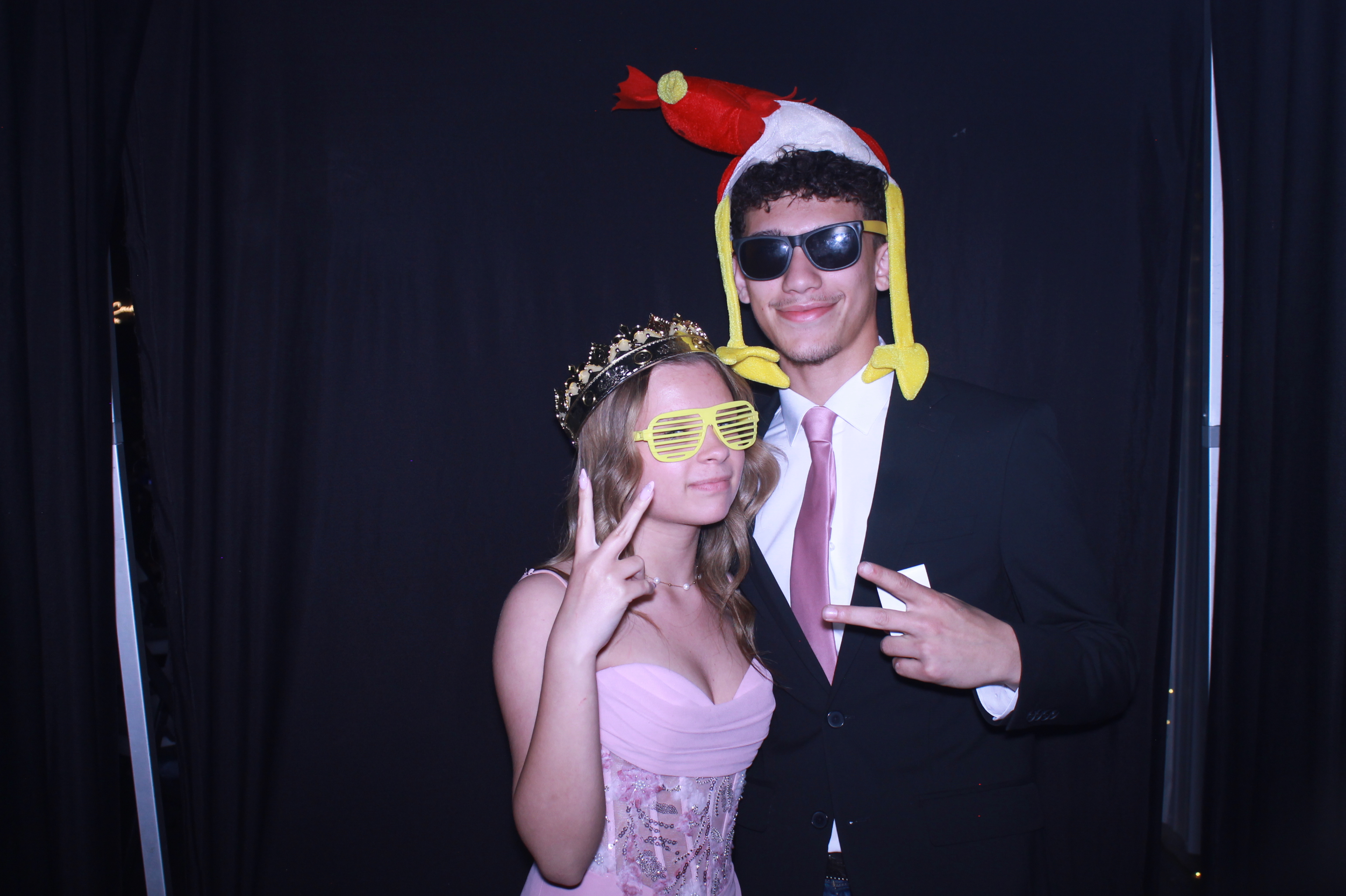 Carroll County High School Prom | View more photos from the event at gallery.photoboothcincy.com/u/PhotoBoothCincy/Carroll-County-High-School-Prom-0