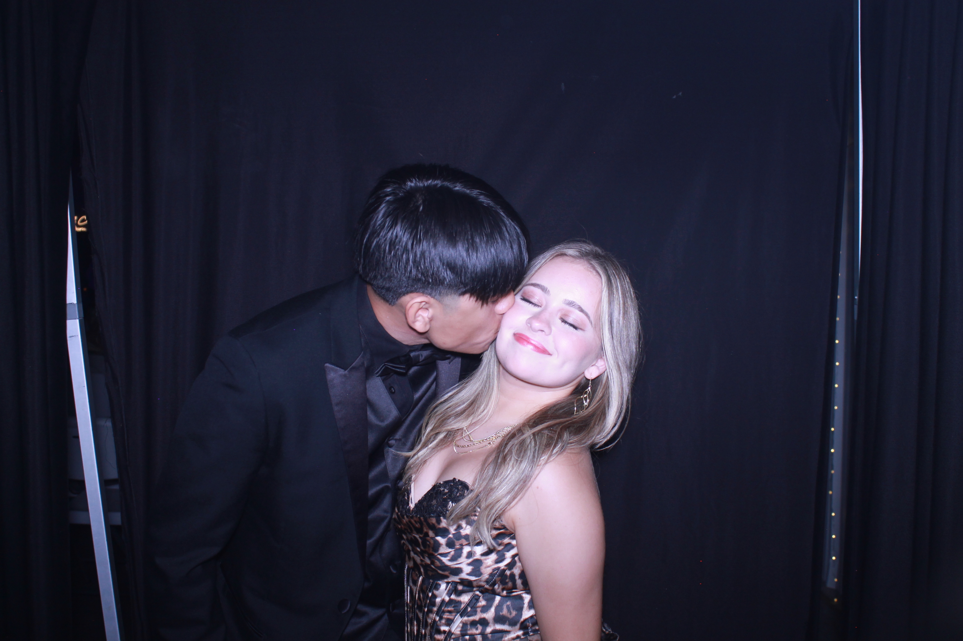 Carroll County High School Prom | View more photos from the event at gallery.photoboothcincy.com/u/PhotoBoothCincy/Carroll-County-High-School-Prom-0