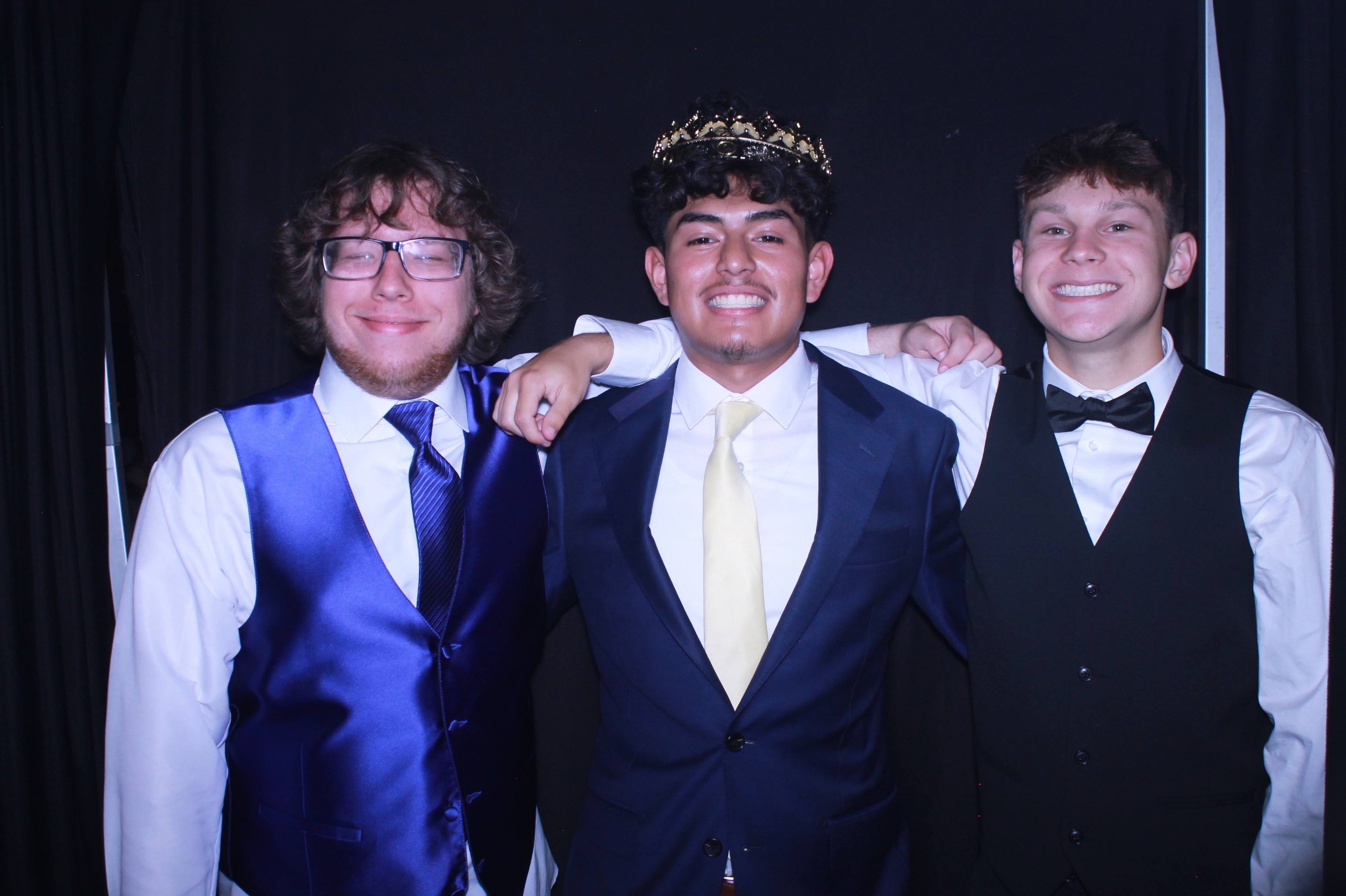 Carroll County High School Prom | View more photos from the event at gallery.photoboothcincy.com/u/PhotoBoothCincy/Carroll-County-High-School-Prom-0