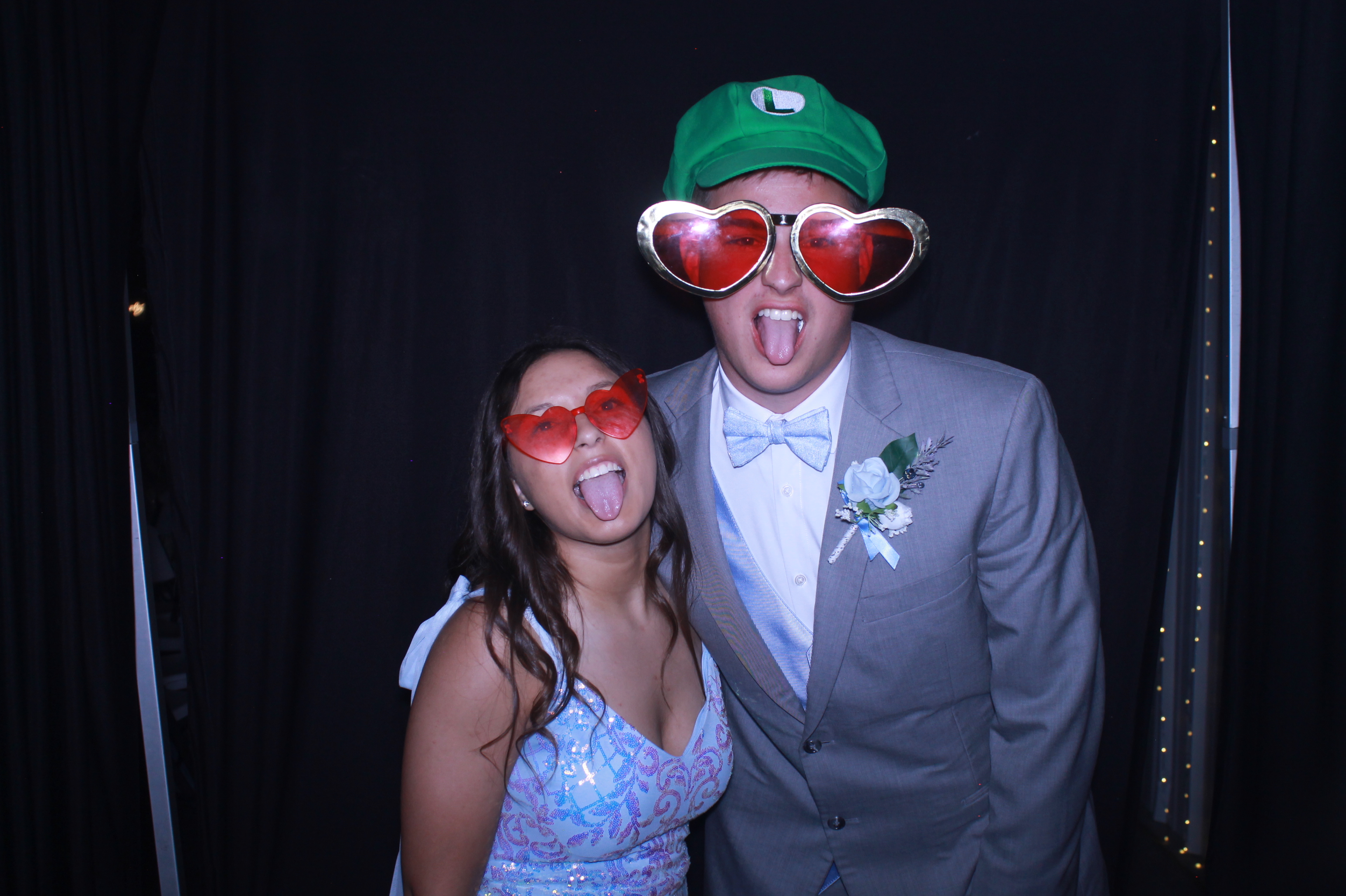 Carroll County High School Prom | View more photos from the event at gallery.photoboothcincy.com/u/PhotoBoothCincy/Carroll-County-High-School-Prom-0