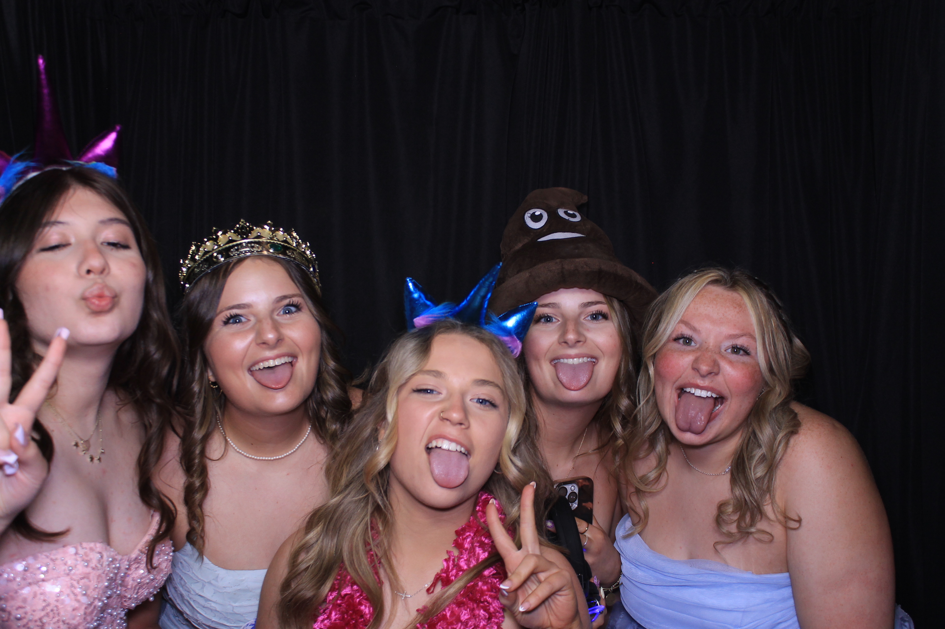 Carroll HS Prom | View more photos from the event at gallery.photoboothcincy.com/u/PhotoBoothCincy/Carroll-HS-Prom-1