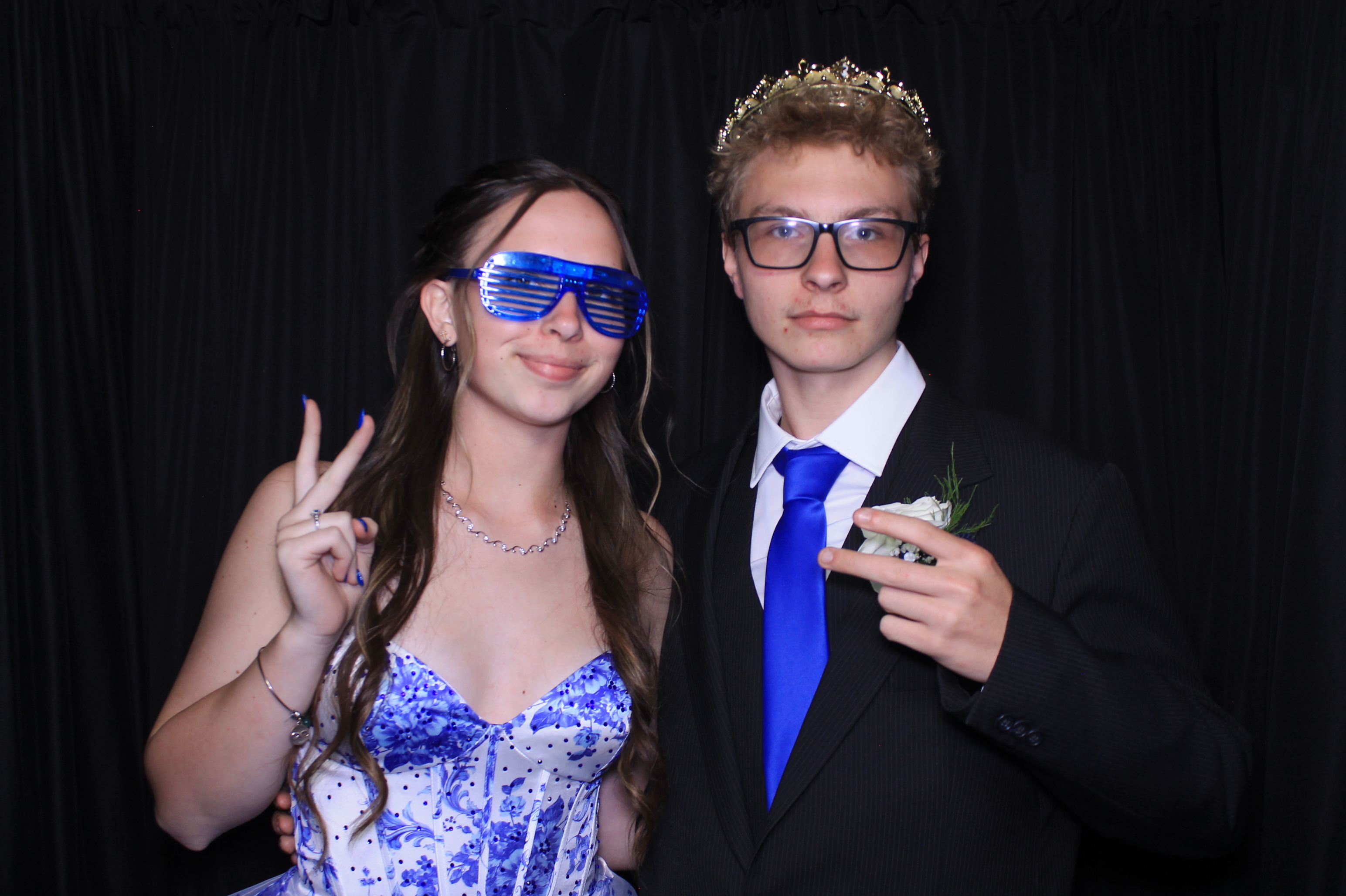 Carroll HS Prom | View more photos from the event at gallery.photoboothcincy.com/u/PhotoBoothCincy/Carroll-HS-Prom-1