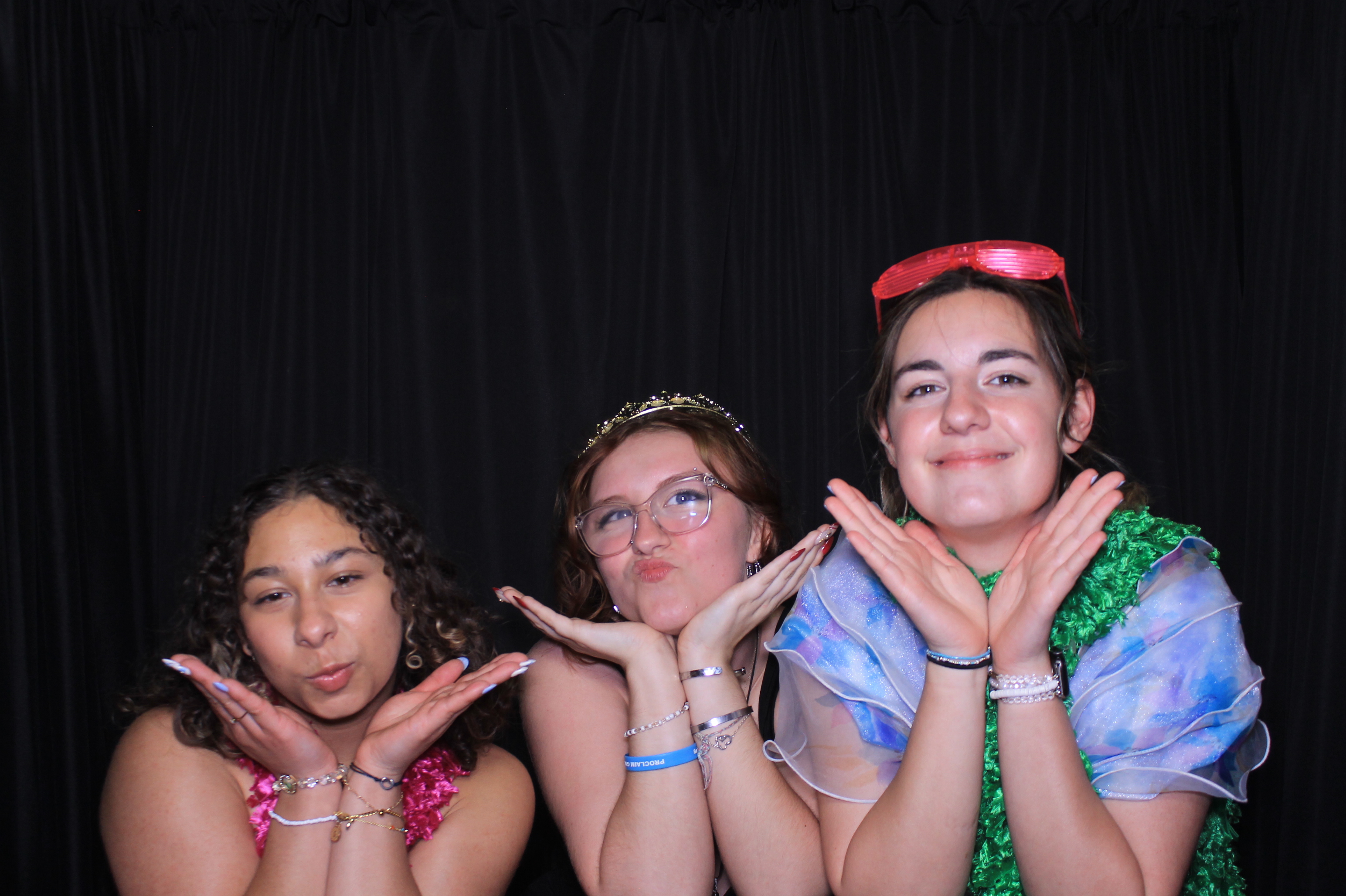 Carroll HS Prom | View more photos from the event at gallery.photoboothcincy.com/u/PhotoBoothCincy/Carroll-HS-Prom-1