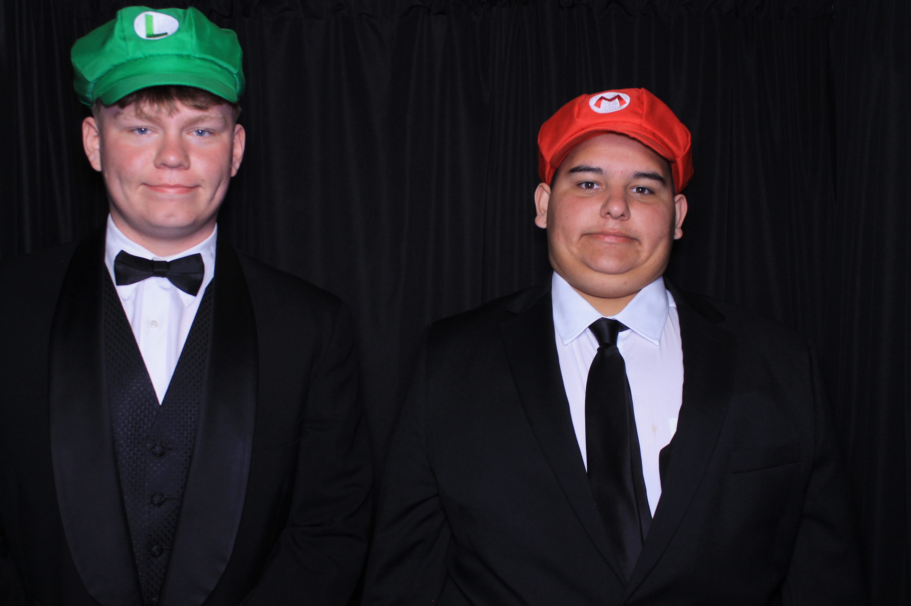 Carroll HS Prom | View more photos from the event at gallery.photoboothcincy.com/u/PhotoBoothCincy/Carroll-HS-Prom-1