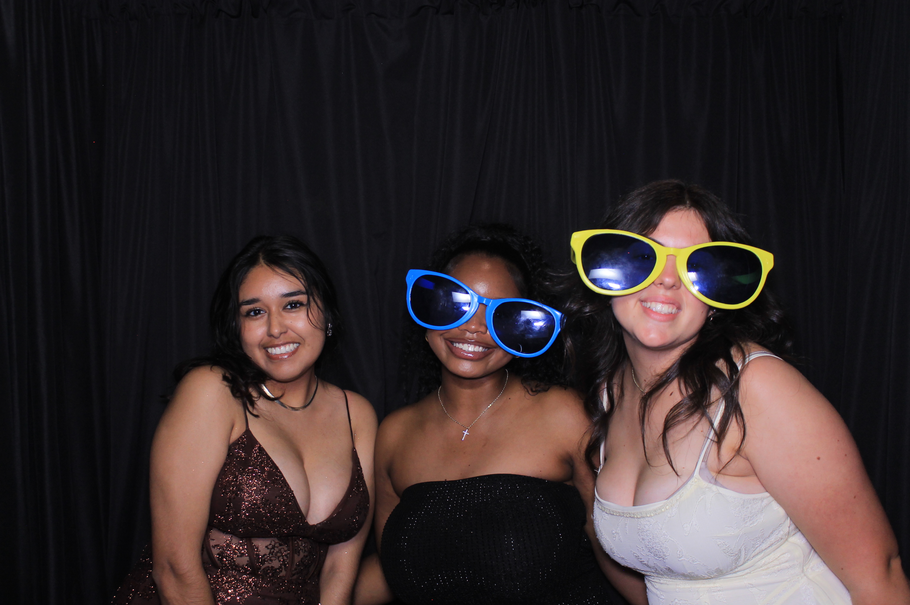 Carroll HS Prom | View more photos from the event at gallery.photoboothcincy.com/u/PhotoBoothCincy/Carroll-HS-Prom-1