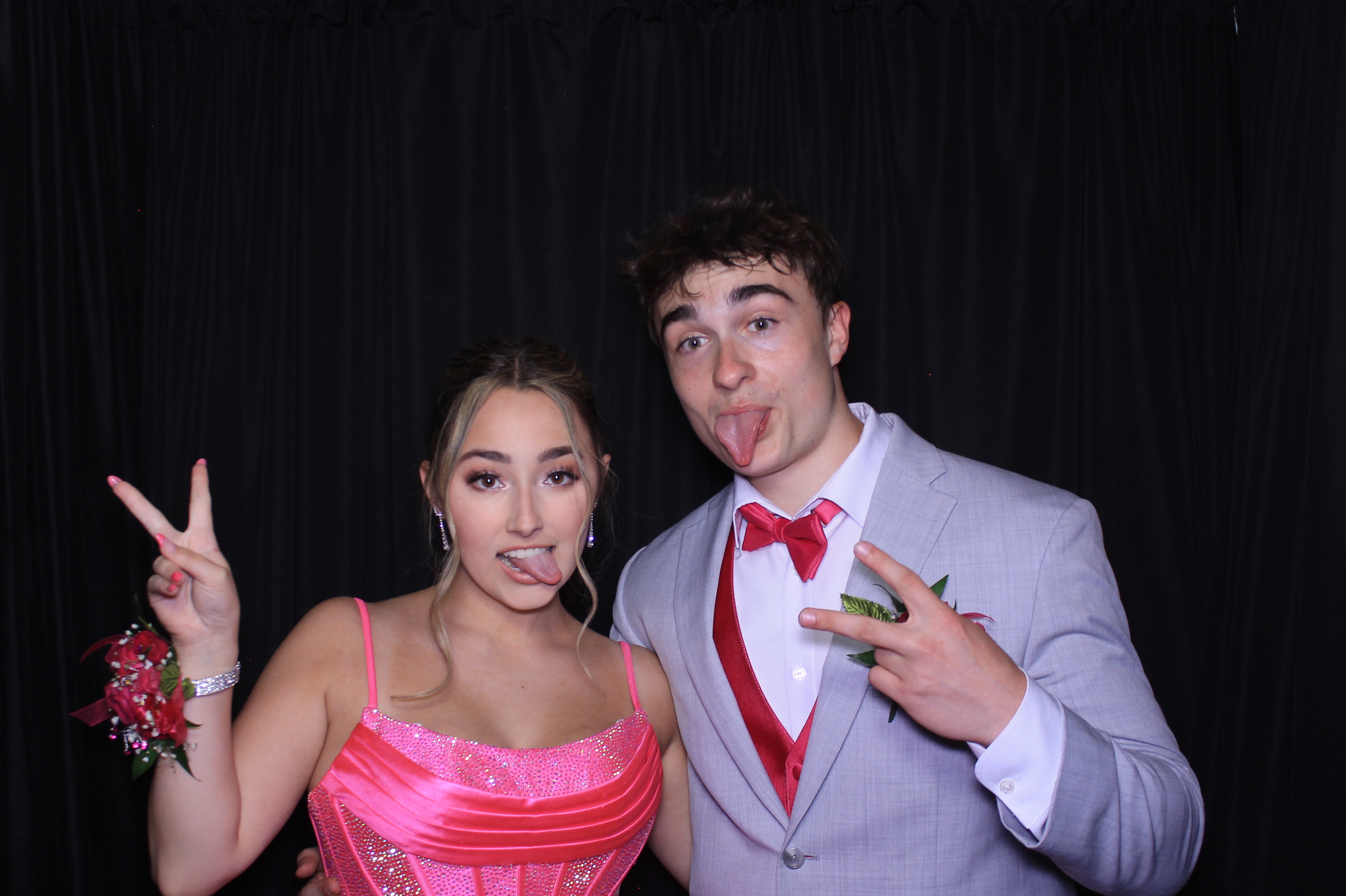 Carroll HS Prom | View more photos from the event at gallery.photoboothcincy.com/u/PhotoBoothCincy/Carroll-HS-Prom-1