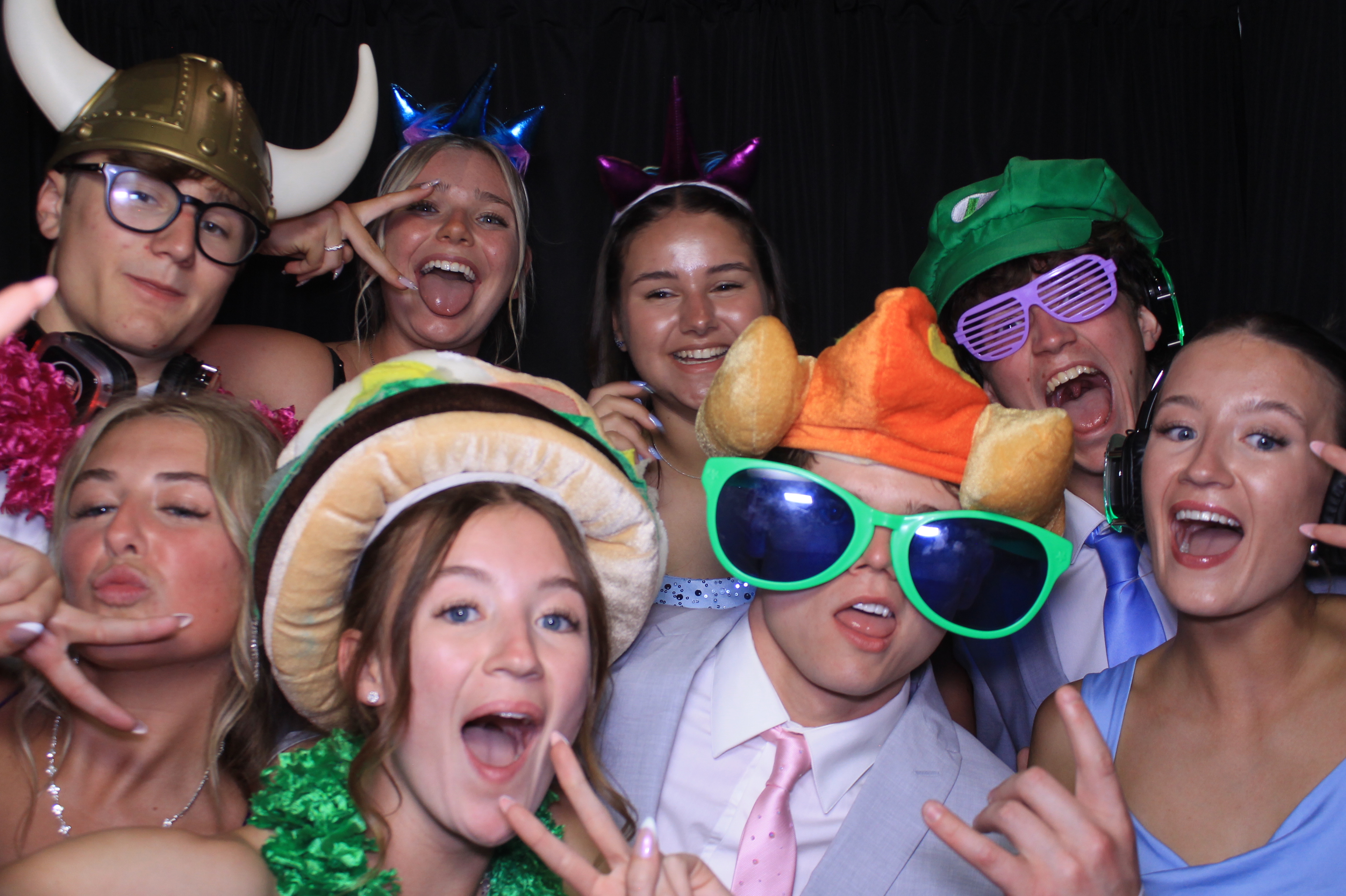 Carroll HS Prom | View more photos from the event at gallery.photoboothcincy.com/u/PhotoBoothCincy/Carroll-HS-Prom-1