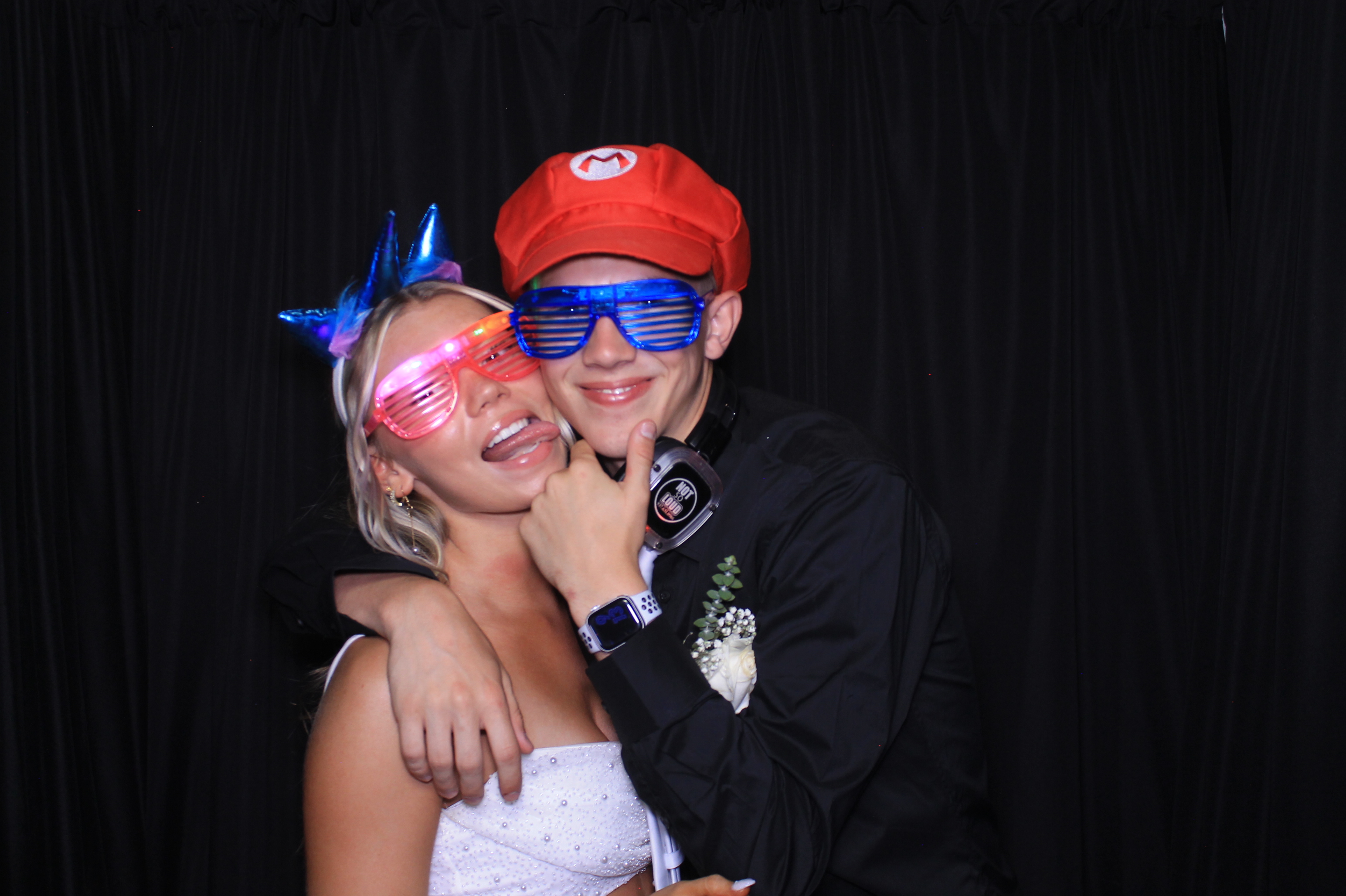 Carroll HS Prom | View more photos from the event at gallery.photoboothcincy.com/u/PhotoBoothCincy/Carroll-HS-Prom-1