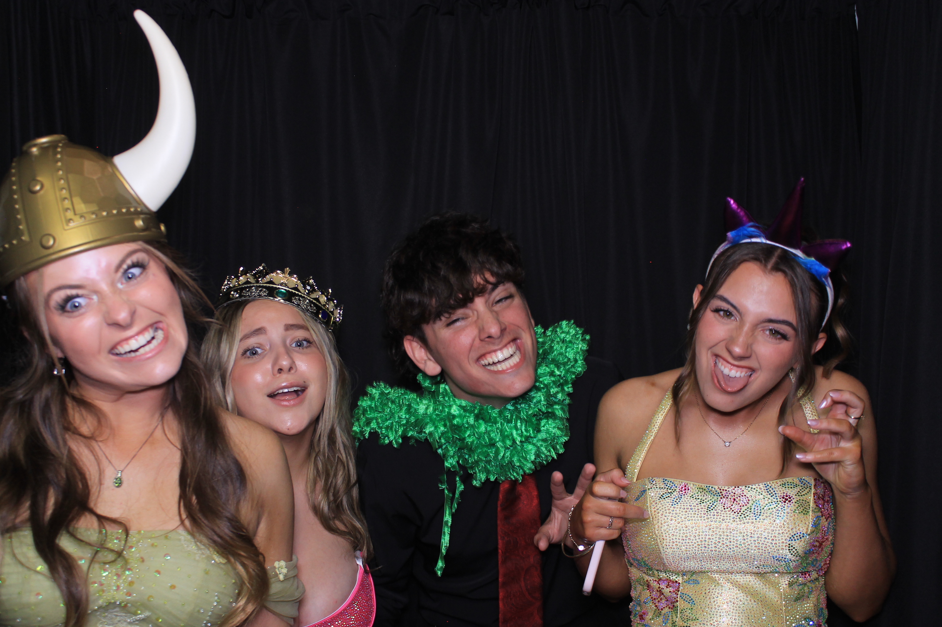 Carroll HS Prom | View more photos from the event at gallery.photoboothcincy.com/u/PhotoBoothCincy/Carroll-HS-Prom-1