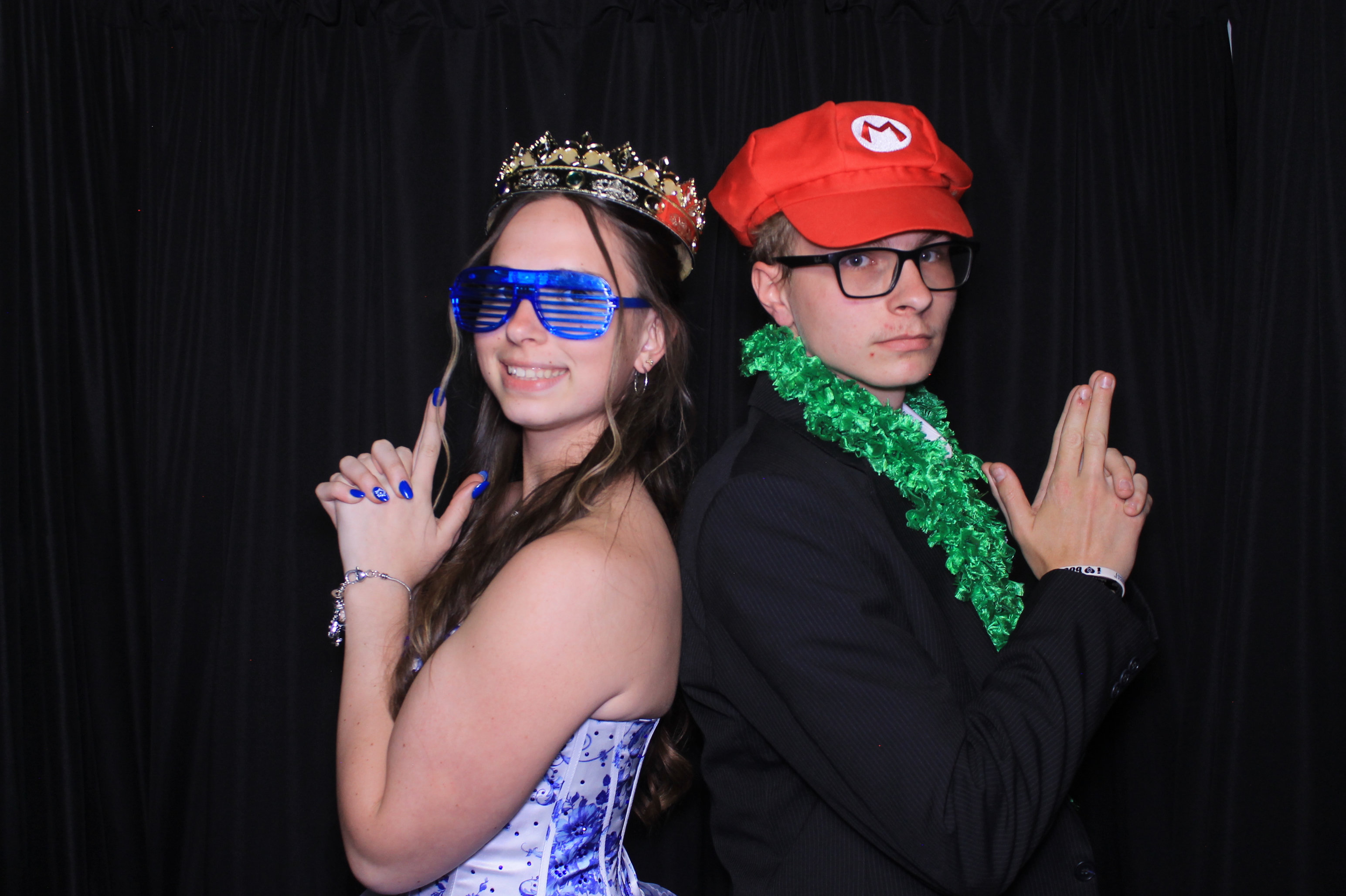Carroll HS Prom | View more photos from the event at gallery.photoboothcincy.com/u/PhotoBoothCincy/Carroll-HS-Prom-1