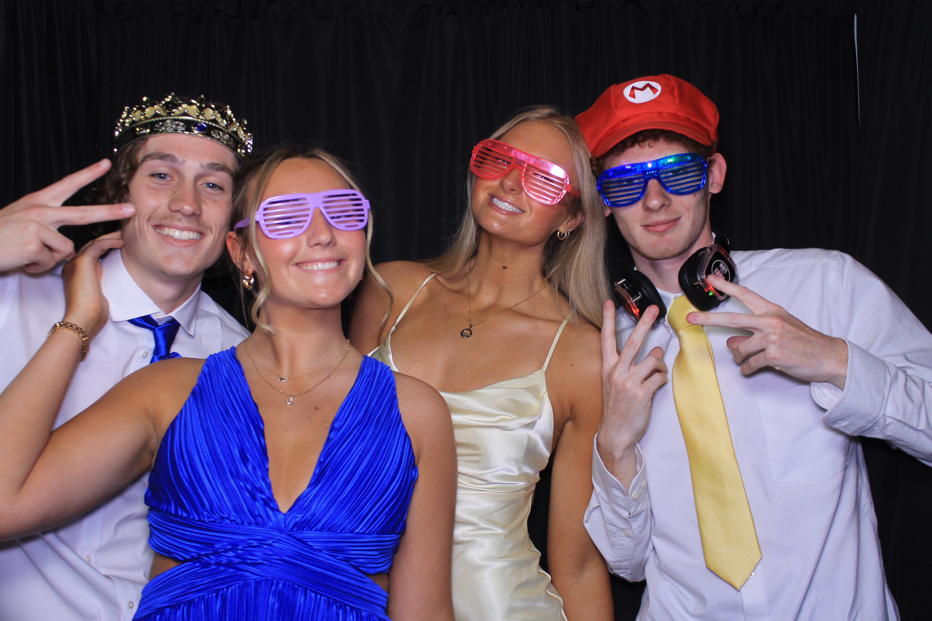 Carroll HS Prom | View more photos from the event at gallery.photoboothcincy.com/u/PhotoBoothCincy/Carroll-HS-Prom-1