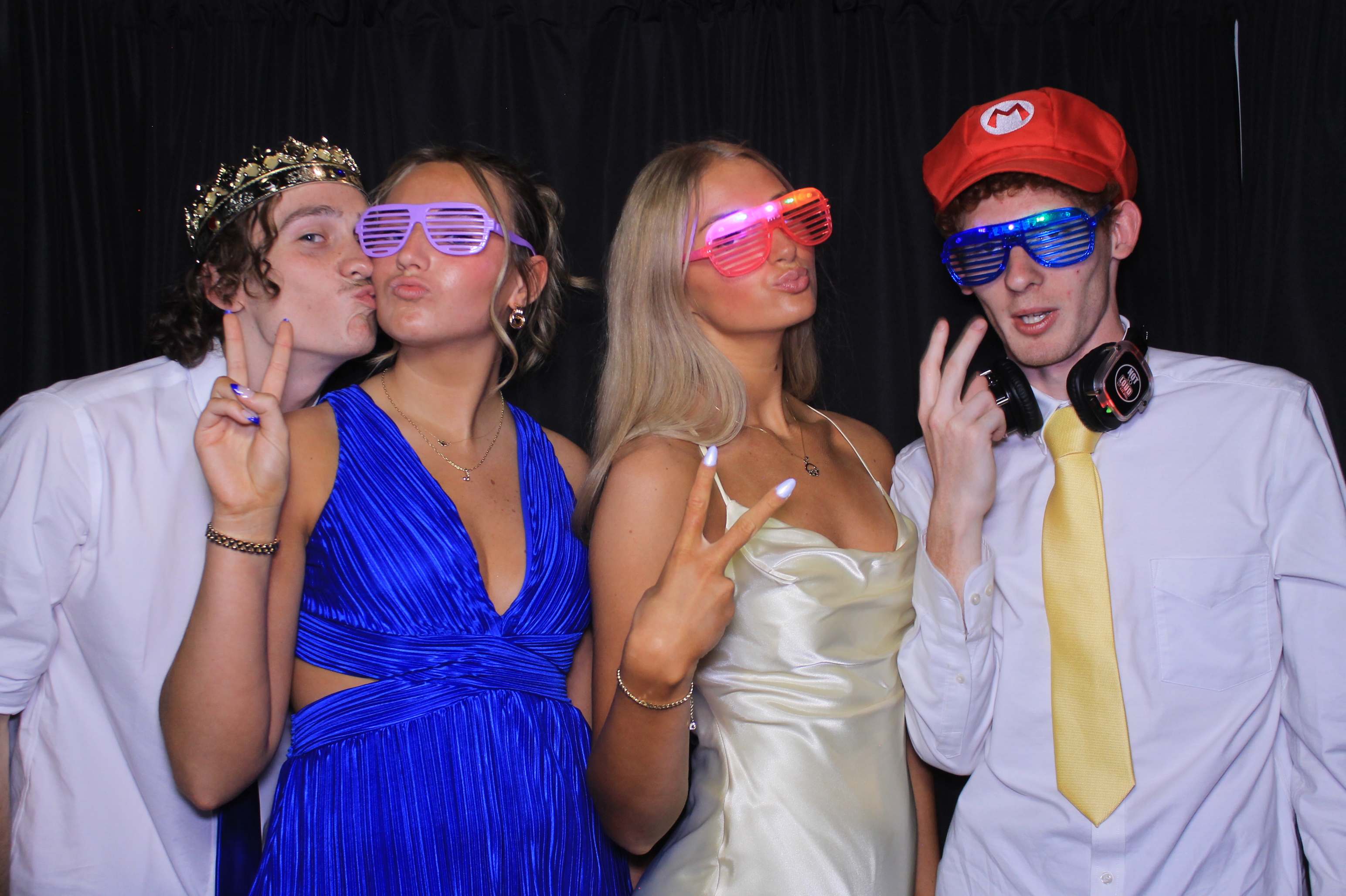 Carroll HS Prom | View more photos from the event at gallery.photoboothcincy.com/u/PhotoBoothCincy/Carroll-HS-Prom-1