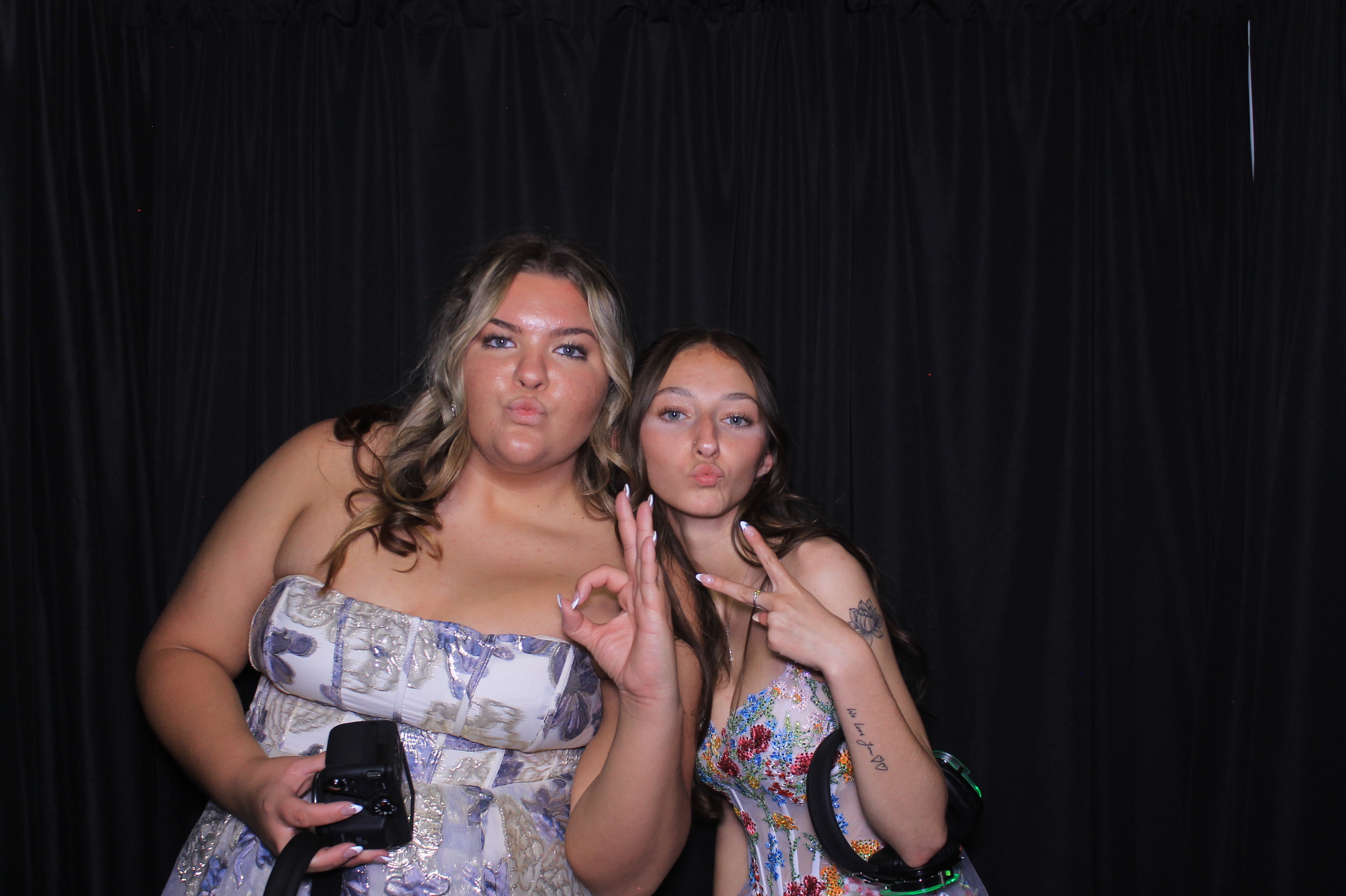 Carroll HS Prom | View more photos from the event at gallery.photoboothcincy.com/u/PhotoBoothCincy/Carroll-HS-Prom-1