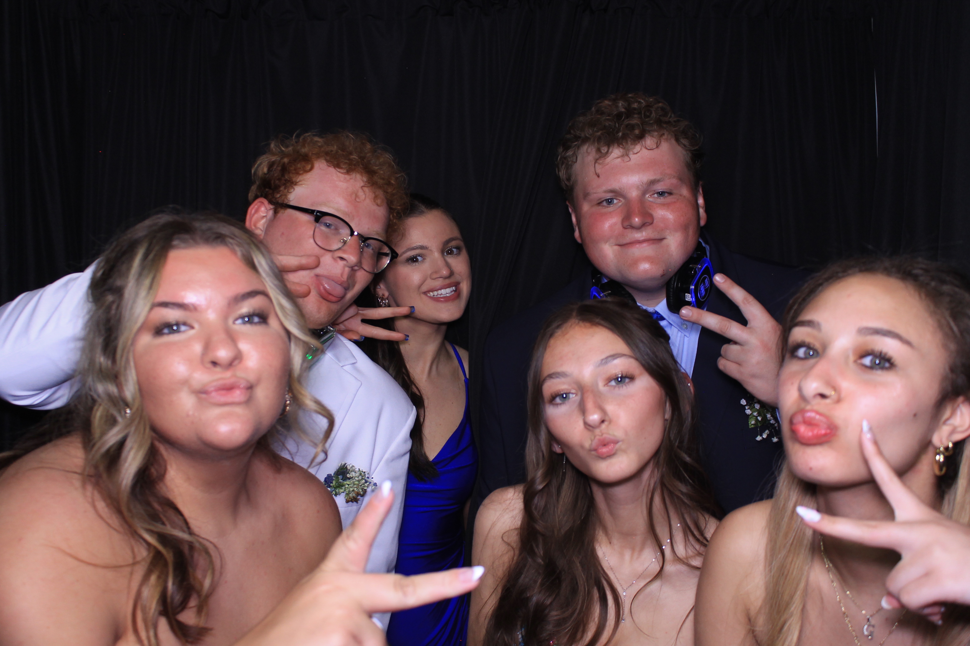 Carroll HS Prom | View more photos from the event at gallery.photoboothcincy.com/u/PhotoBoothCincy/Carroll-HS-Prom-1