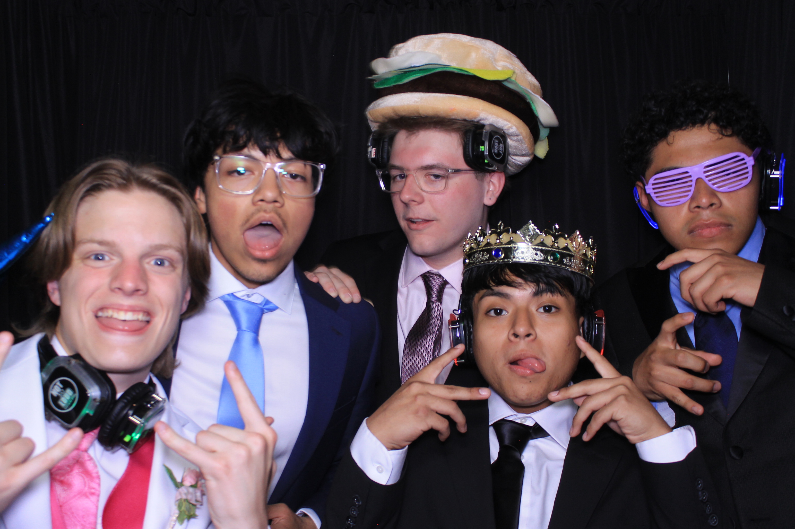 Carroll HS Prom | View more photos from the event at gallery.photoboothcincy.com/u/PhotoBoothCincy/Carroll-HS-Prom-1