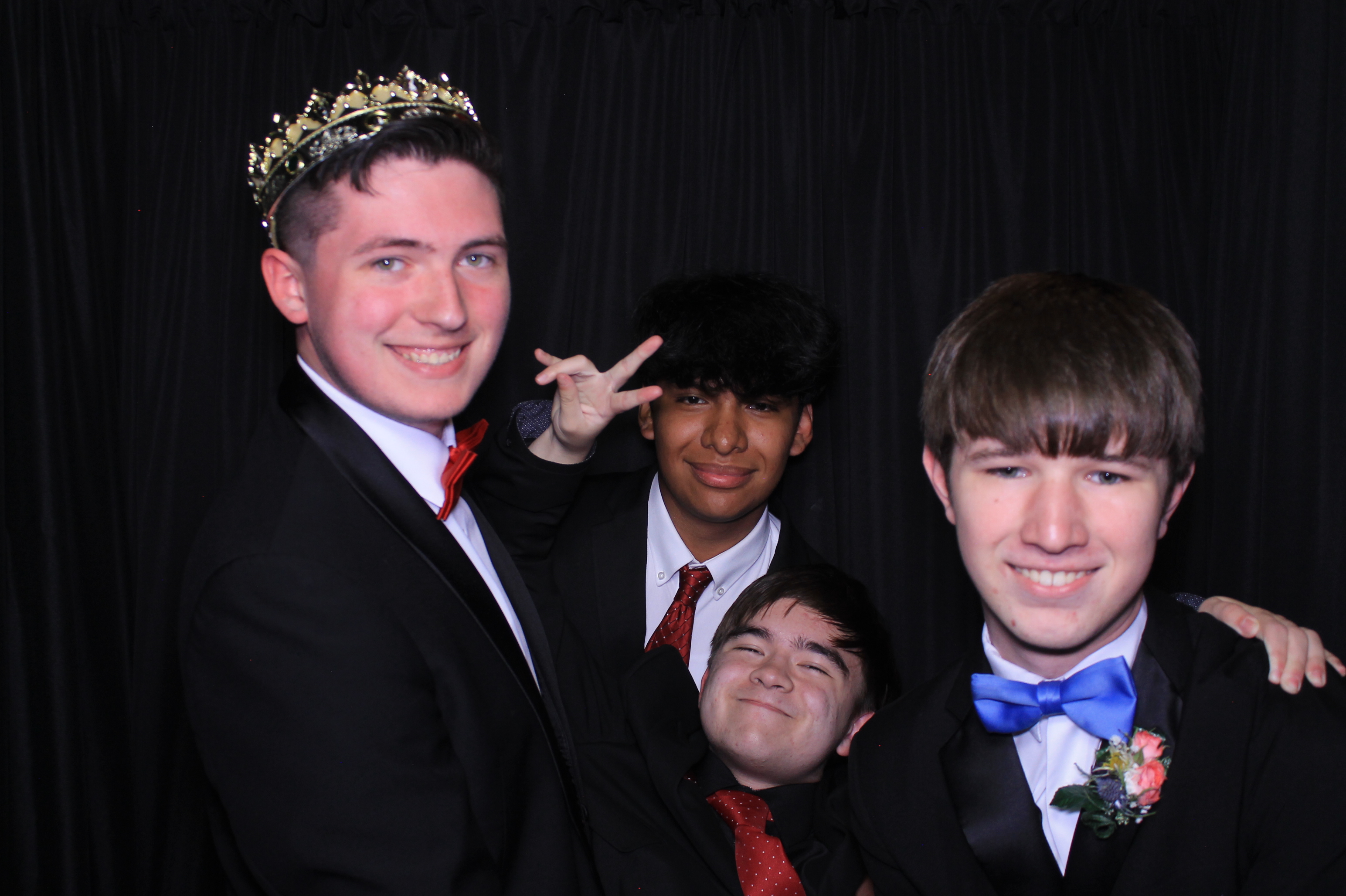 Carroll HS Prom | View more photos from the event at gallery.photoboothcincy.com/u/PhotoBoothCincy/Carroll-HS-Prom-1