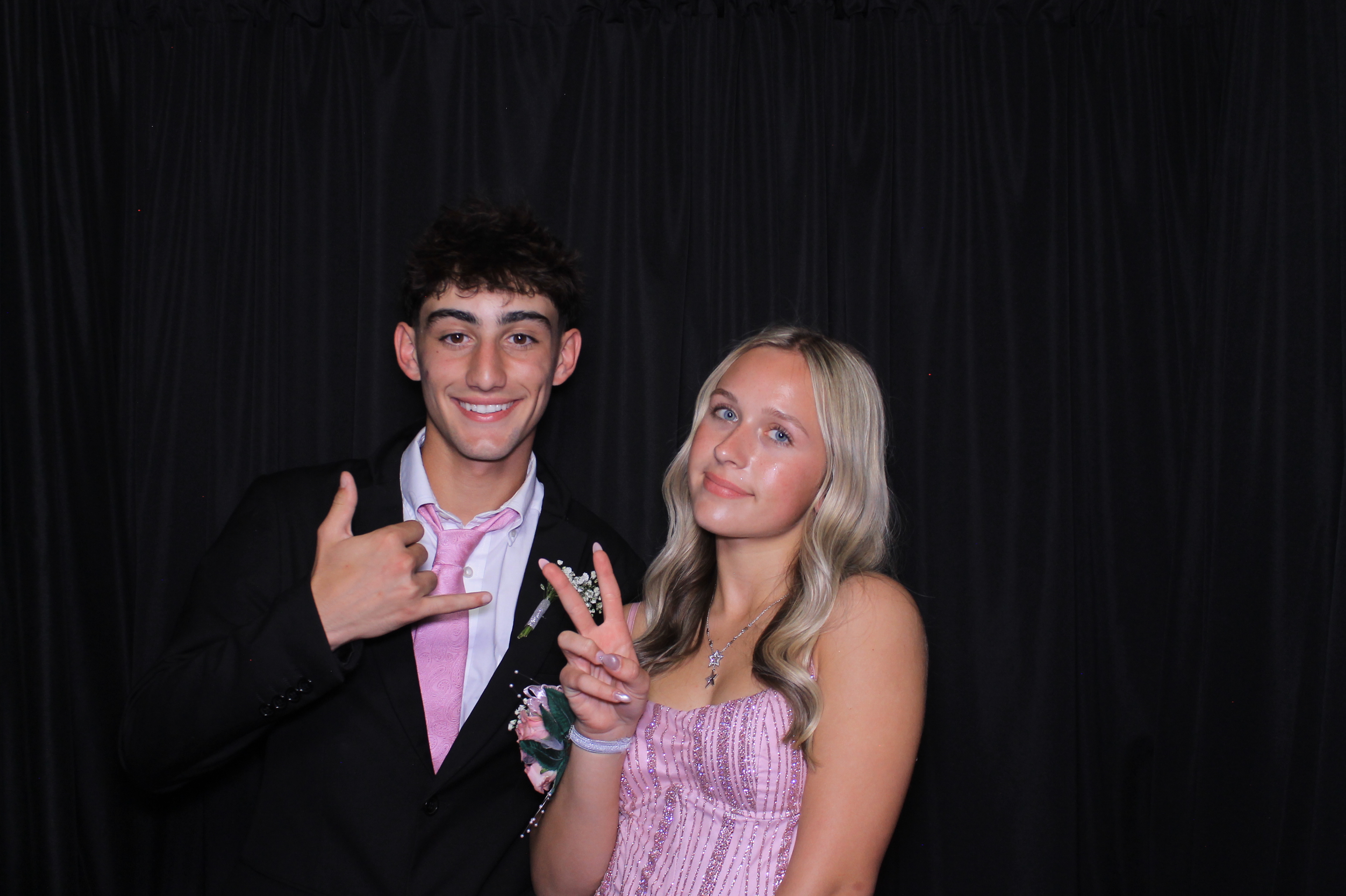 Carroll HS Prom | View more photos from the event at gallery.photoboothcincy.com/u/PhotoBoothCincy/Carroll-HS-Prom-1