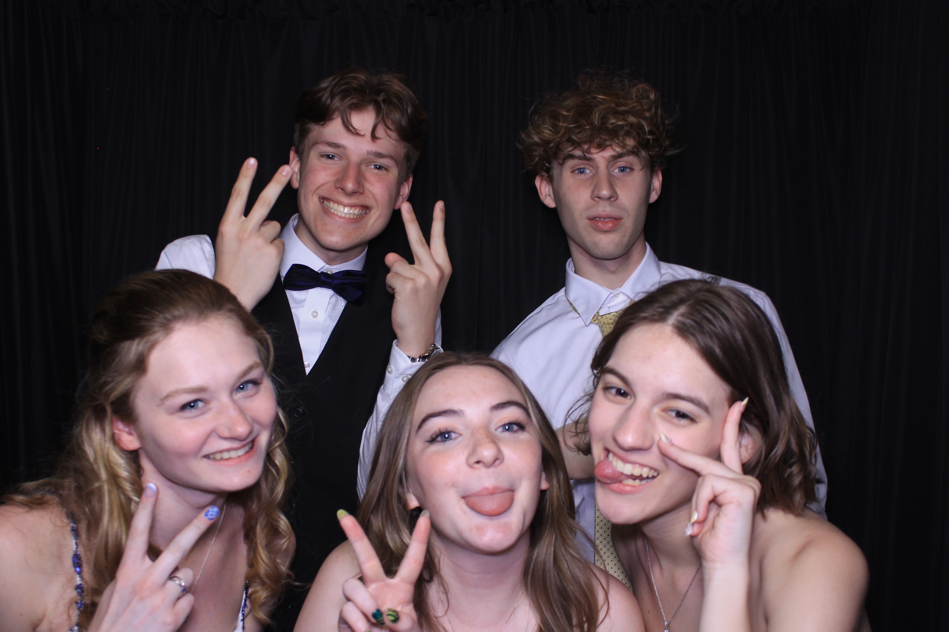 Carroll HS Prom | View more photos from the event at gallery.photoboothcincy.com/u/PhotoBoothCincy/Carroll-HS-Prom-1