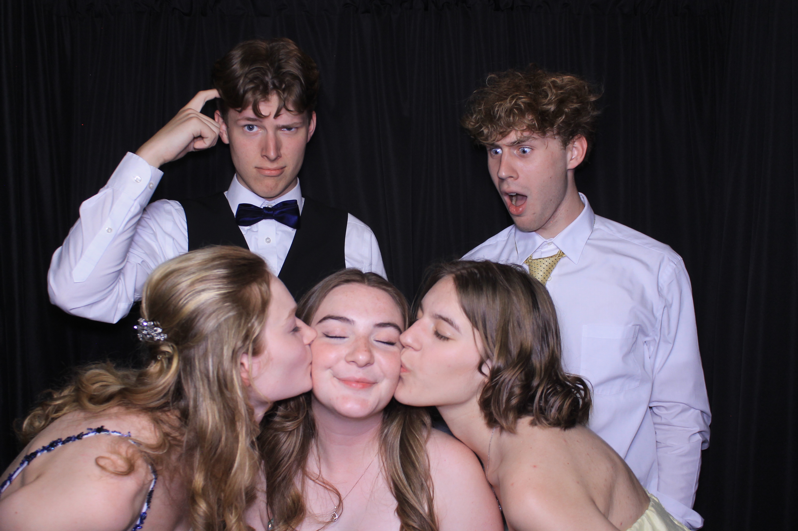 Carroll HS Prom | View more photos from the event at gallery.photoboothcincy.com/u/PhotoBoothCincy/Carroll-HS-Prom-1