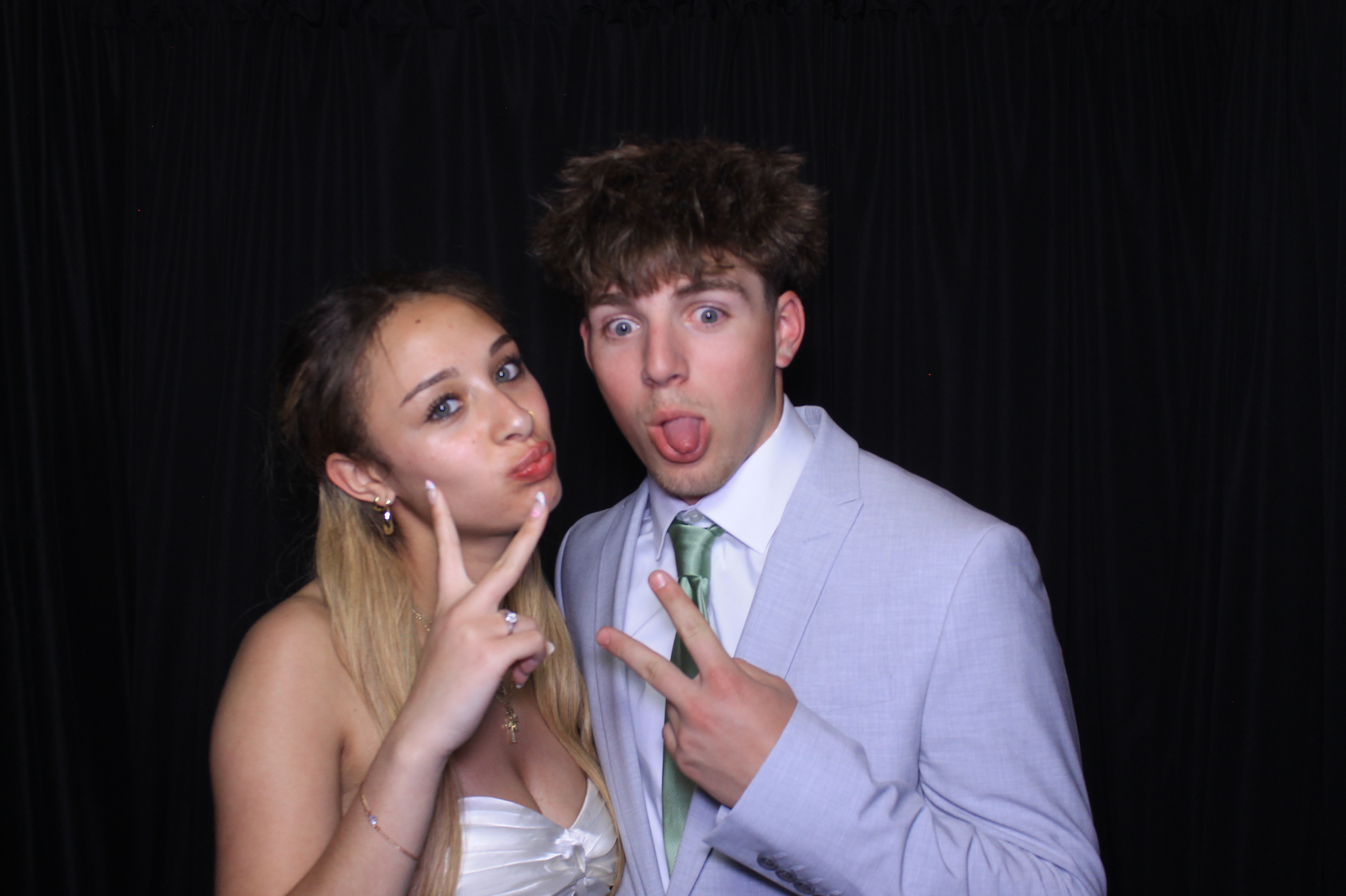 Carroll HS Prom | View more photos from the event at gallery.photoboothcincy.com/u/PhotoBoothCincy/Carroll-HS-Prom-1