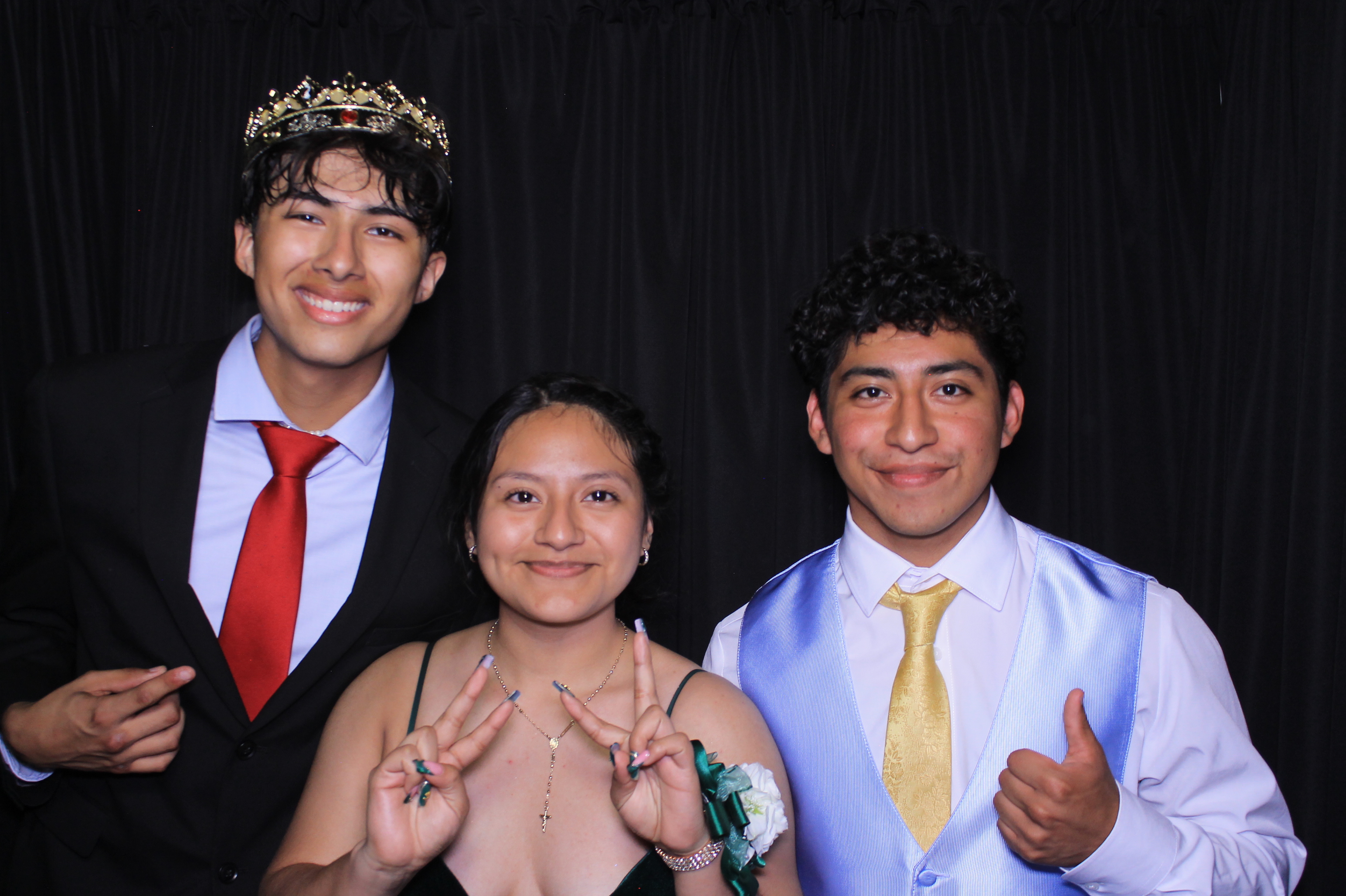 Carroll HS Prom | View more photos from the event at gallery.photoboothcincy.com/u/PhotoBoothCincy/Carroll-HS-Prom-1