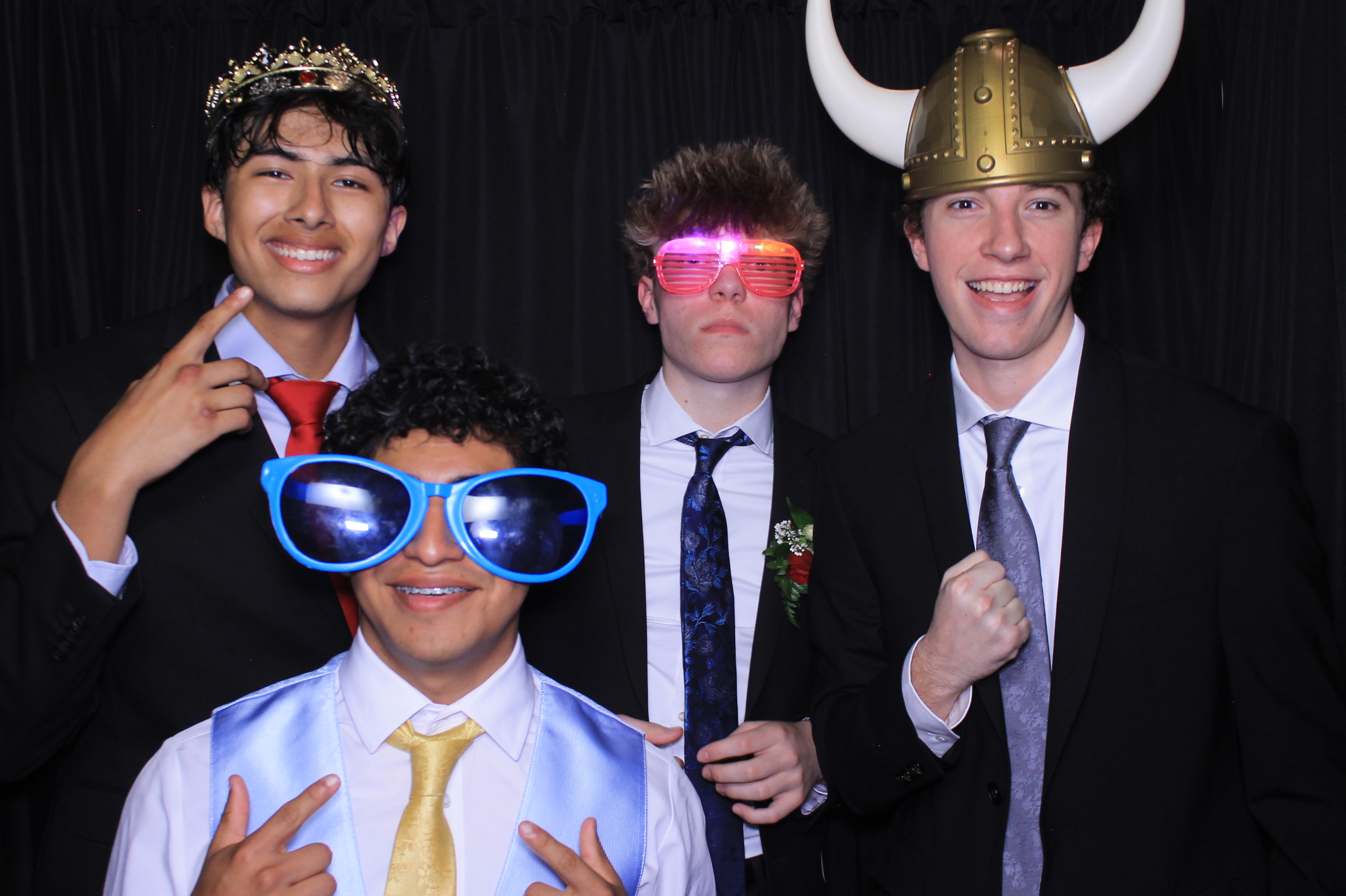 Carroll HS Prom | View more photos from the event at gallery.photoboothcincy.com/u/PhotoBoothCincy/Carroll-HS-Prom-1