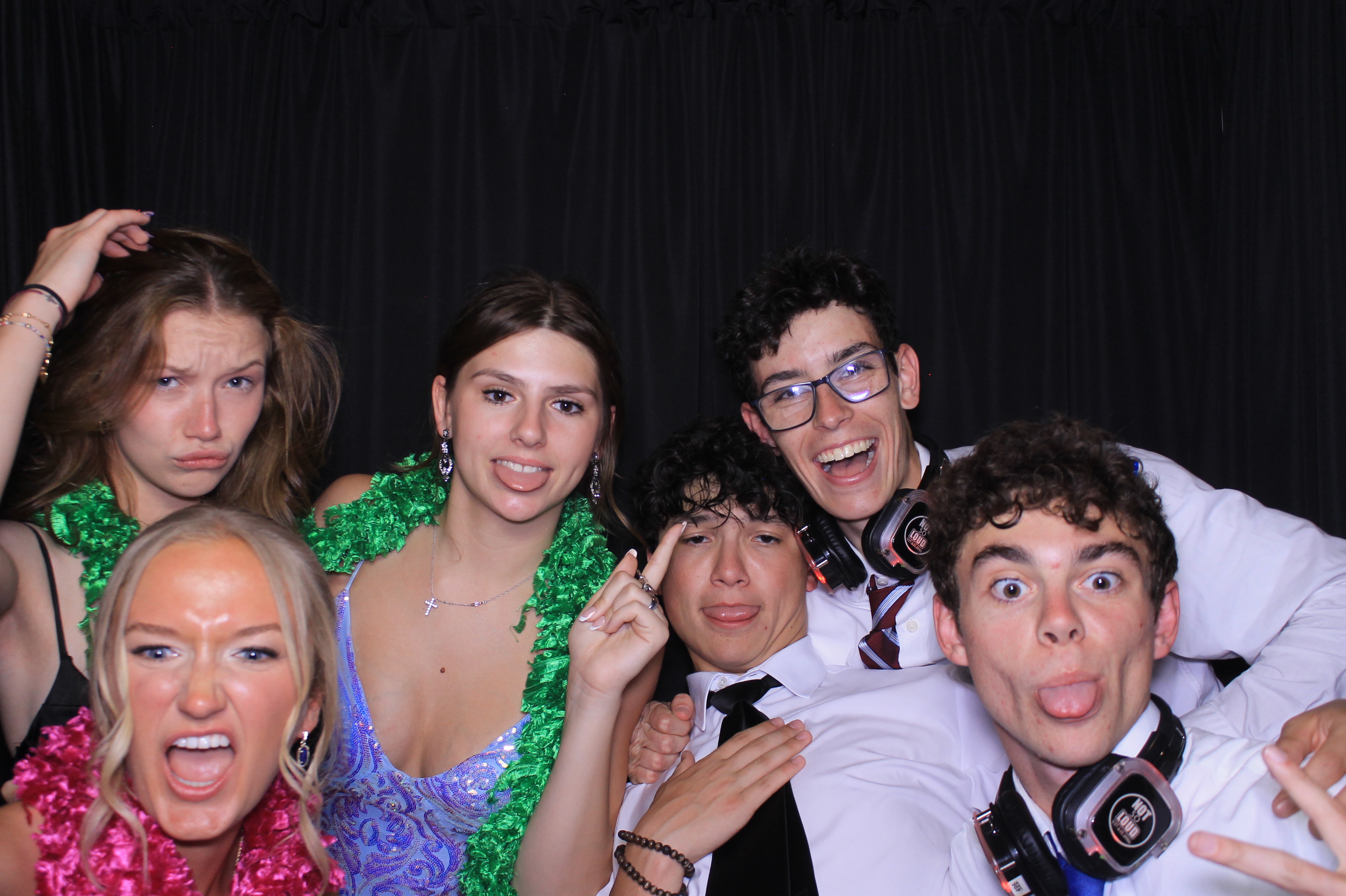 Carroll HS Prom | View more photos from the event at gallery.photoboothcincy.com/u/PhotoBoothCincy/Carroll-HS-Prom-1