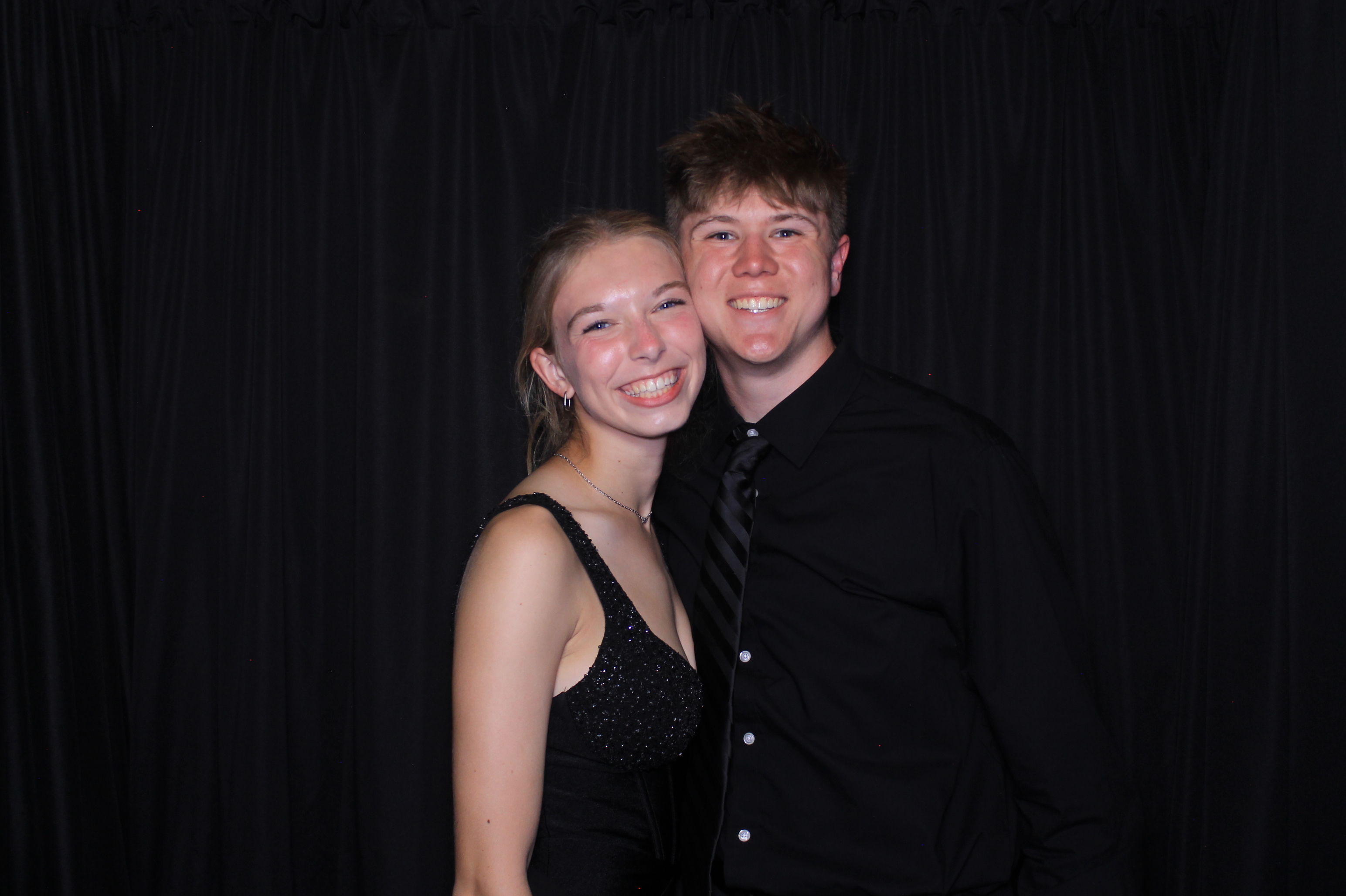 Carroll HS Prom | View more photos from the event at gallery.photoboothcincy.com/u/PhotoBoothCincy/Carroll-HS-Prom-1