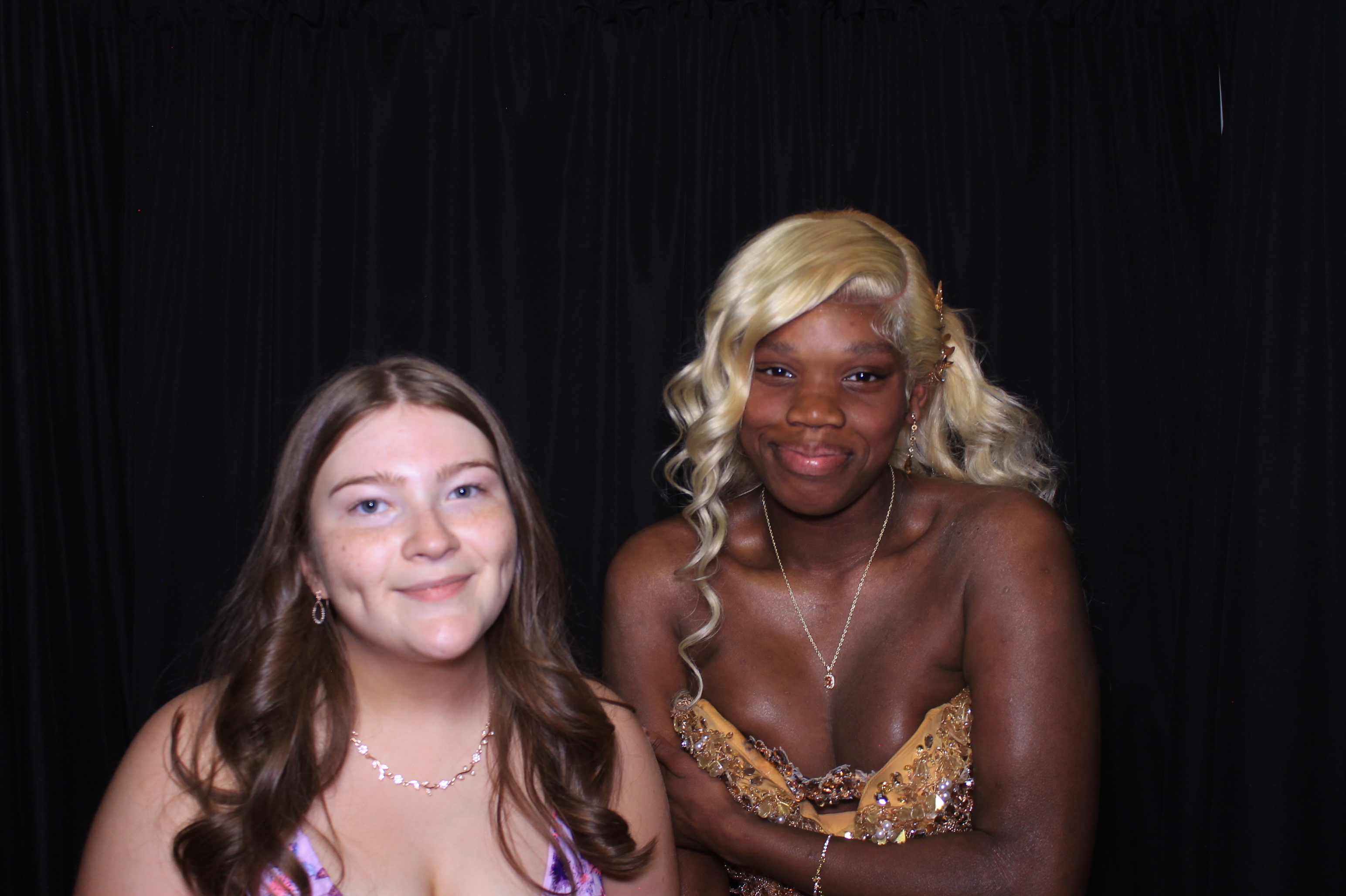 Carroll HS Prom | View more photos from the event at gallery.photoboothcincy.com/u/PhotoBoothCincy/Carroll-HS-Prom-1