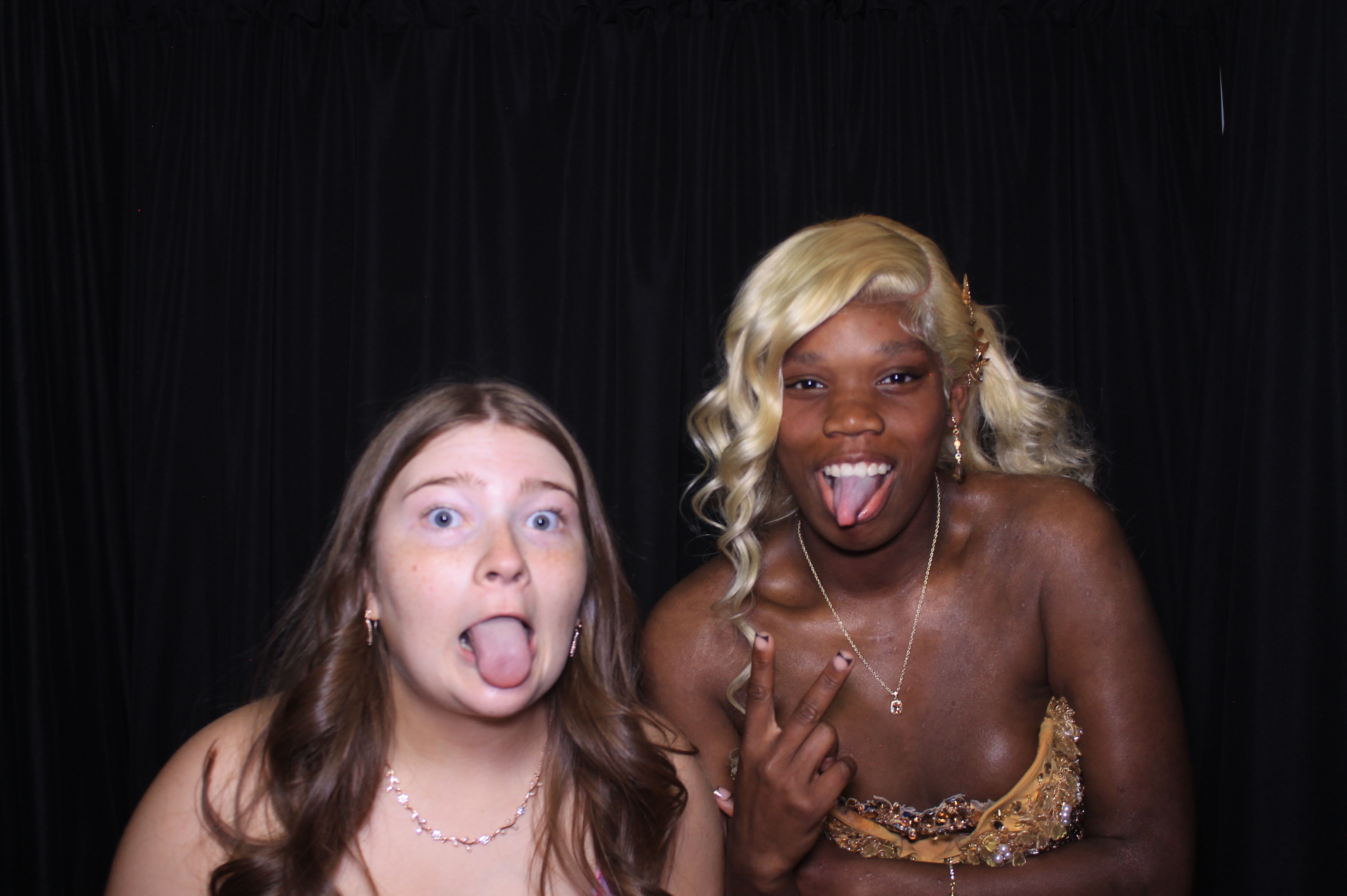 Carroll HS Prom | View more photos from the event at gallery.photoboothcincy.com/u/PhotoBoothCincy/Carroll-HS-Prom-1