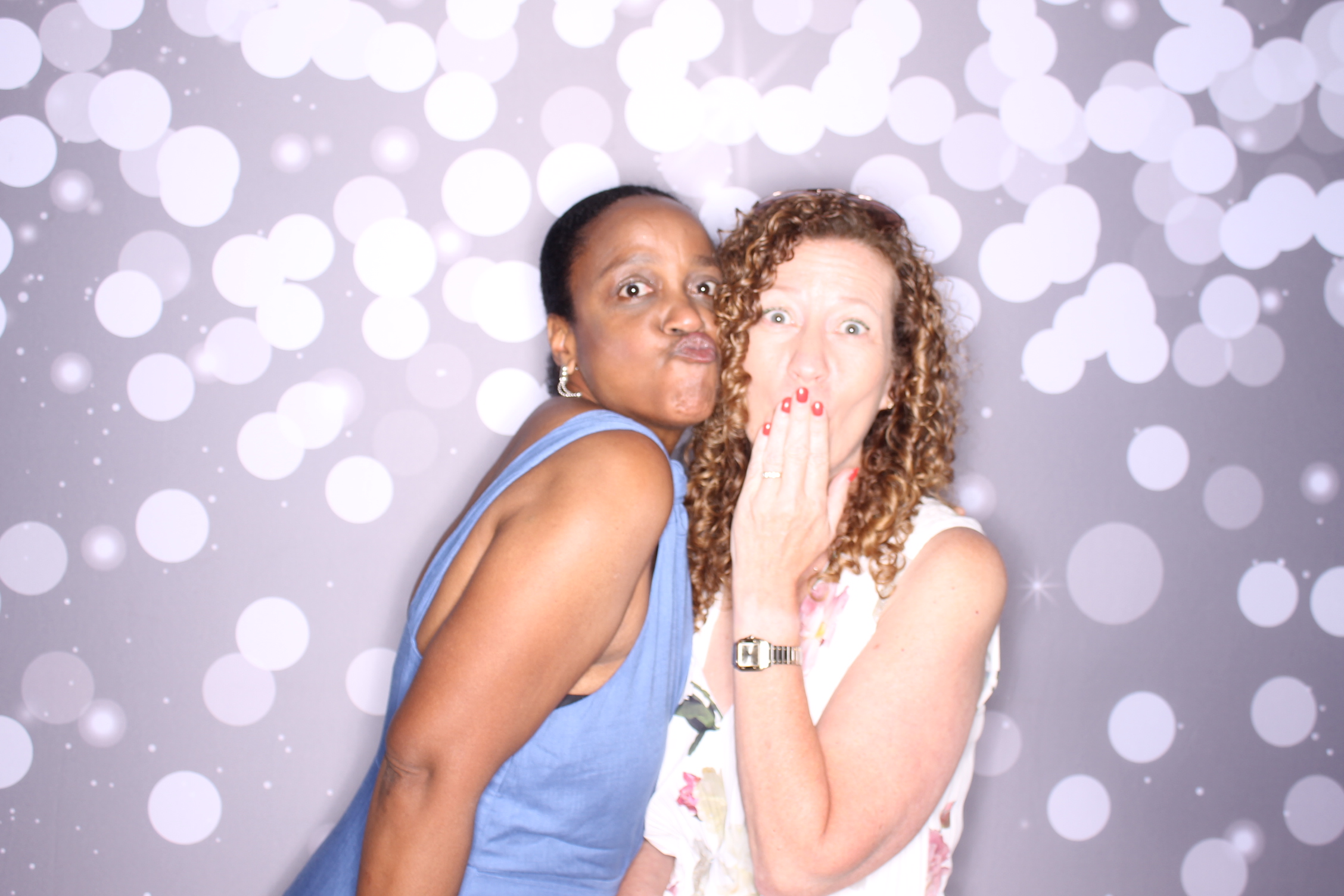 Cass & Jared | View more photos from the event at gallery.photoboothcincy.com/u/PhotoBoothCincy/Cass-Jared