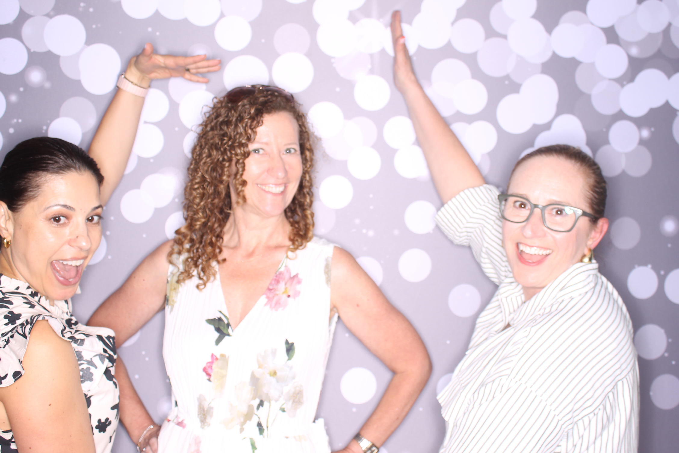 Cass & Jared | View more photos from the event at gallery.photoboothcincy.com/u/PhotoBoothCincy/Cass-Jared