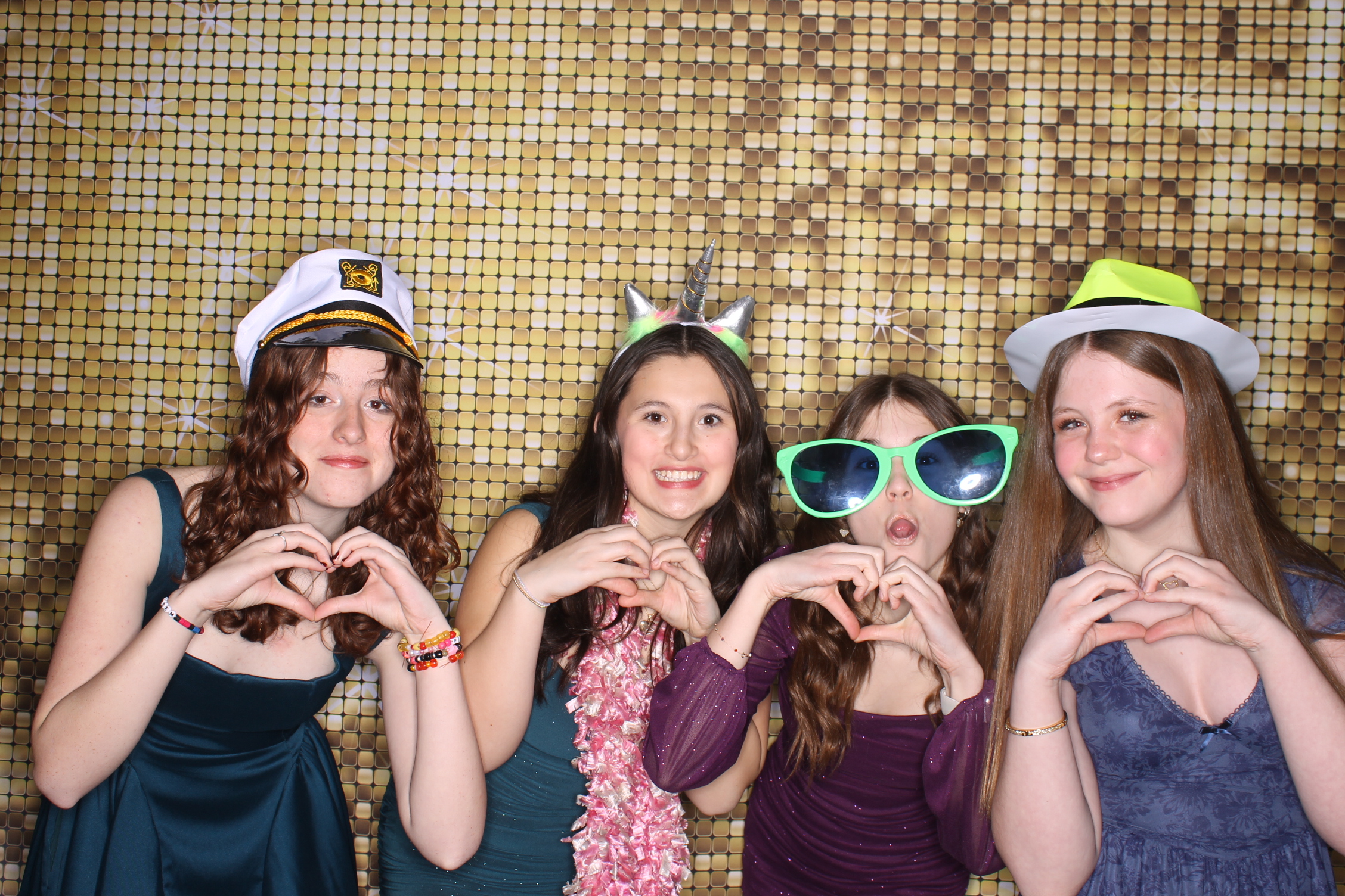 Celia' Bat Mitzvah | View more photos from the event at gallery.photoboothcincy.com/u/PhotoBoothCincy/Celia-Bat-Mitzvah