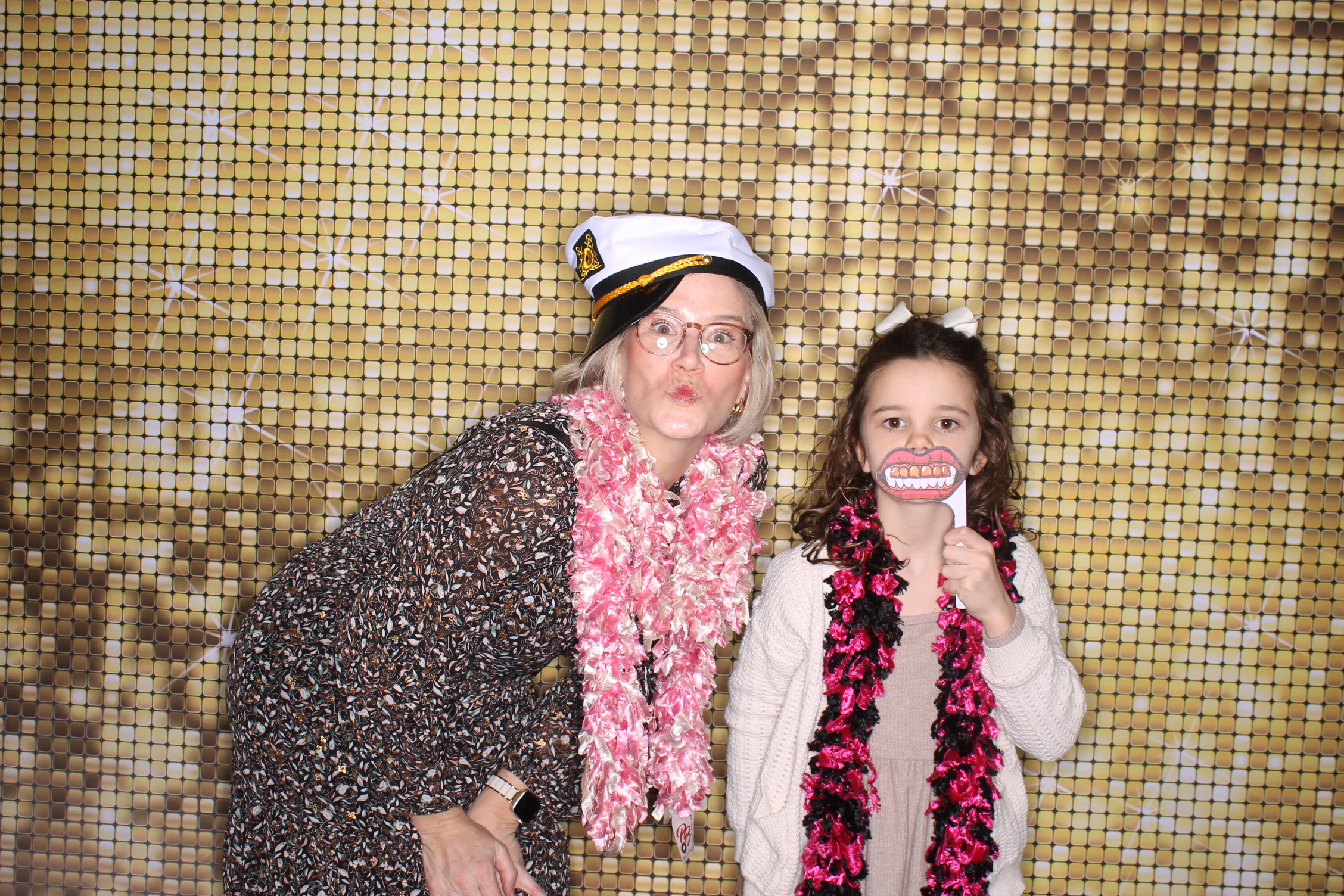 Celia' Bat Mitzvah | View more photos from the event at gallery.photoboothcincy.com/u/PhotoBoothCincy/Celia-Bat-Mitzvah