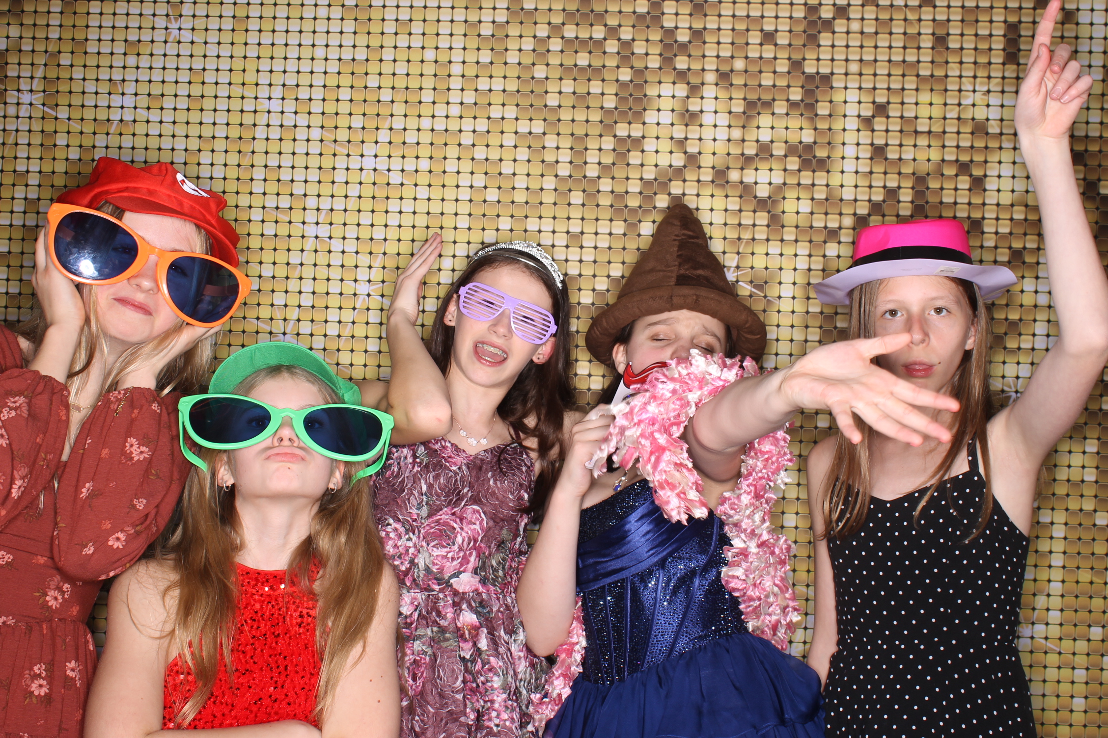 Celia' Bat Mitzvah | View more photos from the event at gallery.photoboothcincy.com/u/PhotoBoothCincy/Celia-Bat-Mitzvah