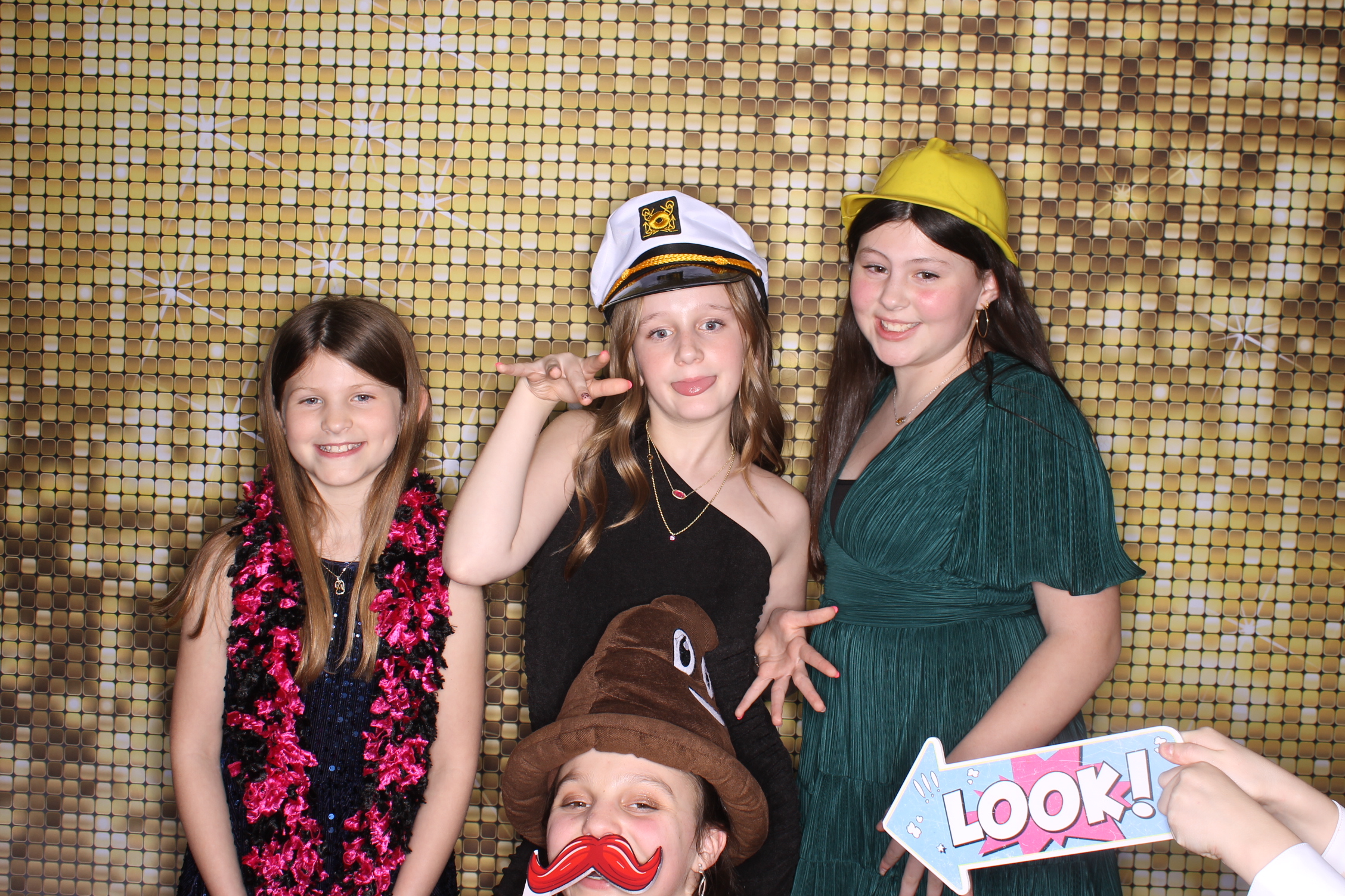 Celia' Bat Mitzvah | View more photos from the event at gallery.photoboothcincy.com/u/PhotoBoothCincy/Celia-Bat-Mitzvah