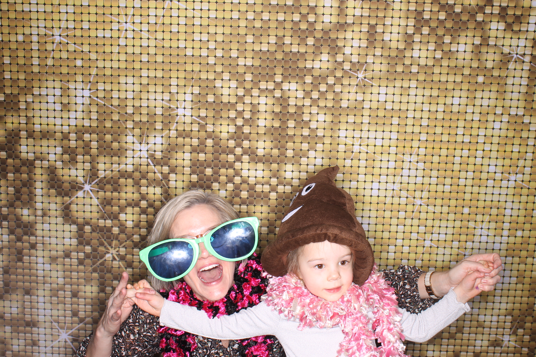 Celia' Bat Mitzvah | View more photos from the event at gallery.photoboothcincy.com/u/PhotoBoothCincy/Celia-Bat-Mitzvah