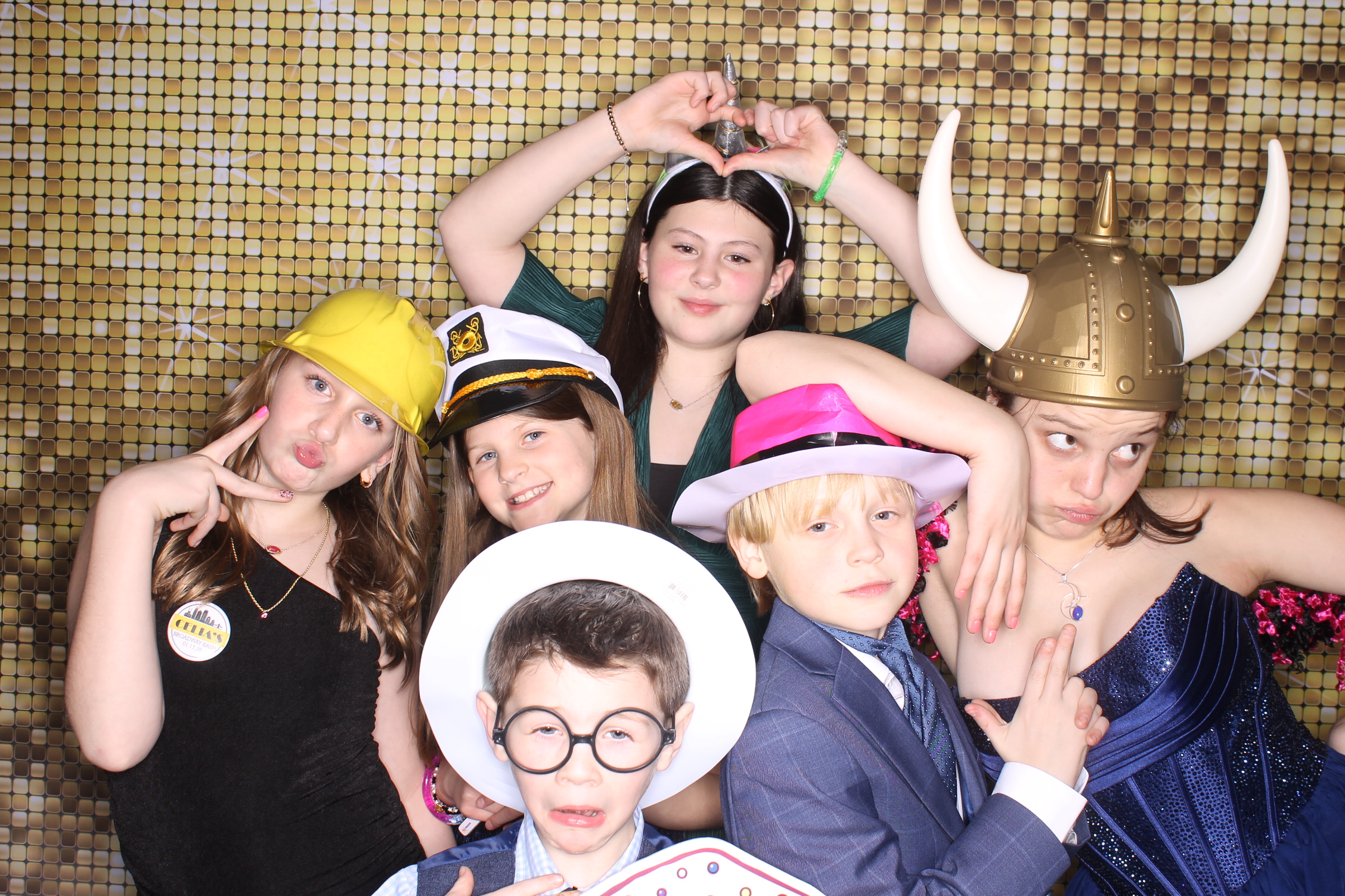 Celia' Bat Mitzvah | View more photos from the event at gallery.photoboothcincy.com/u/PhotoBoothCincy/Celia-Bat-Mitzvah