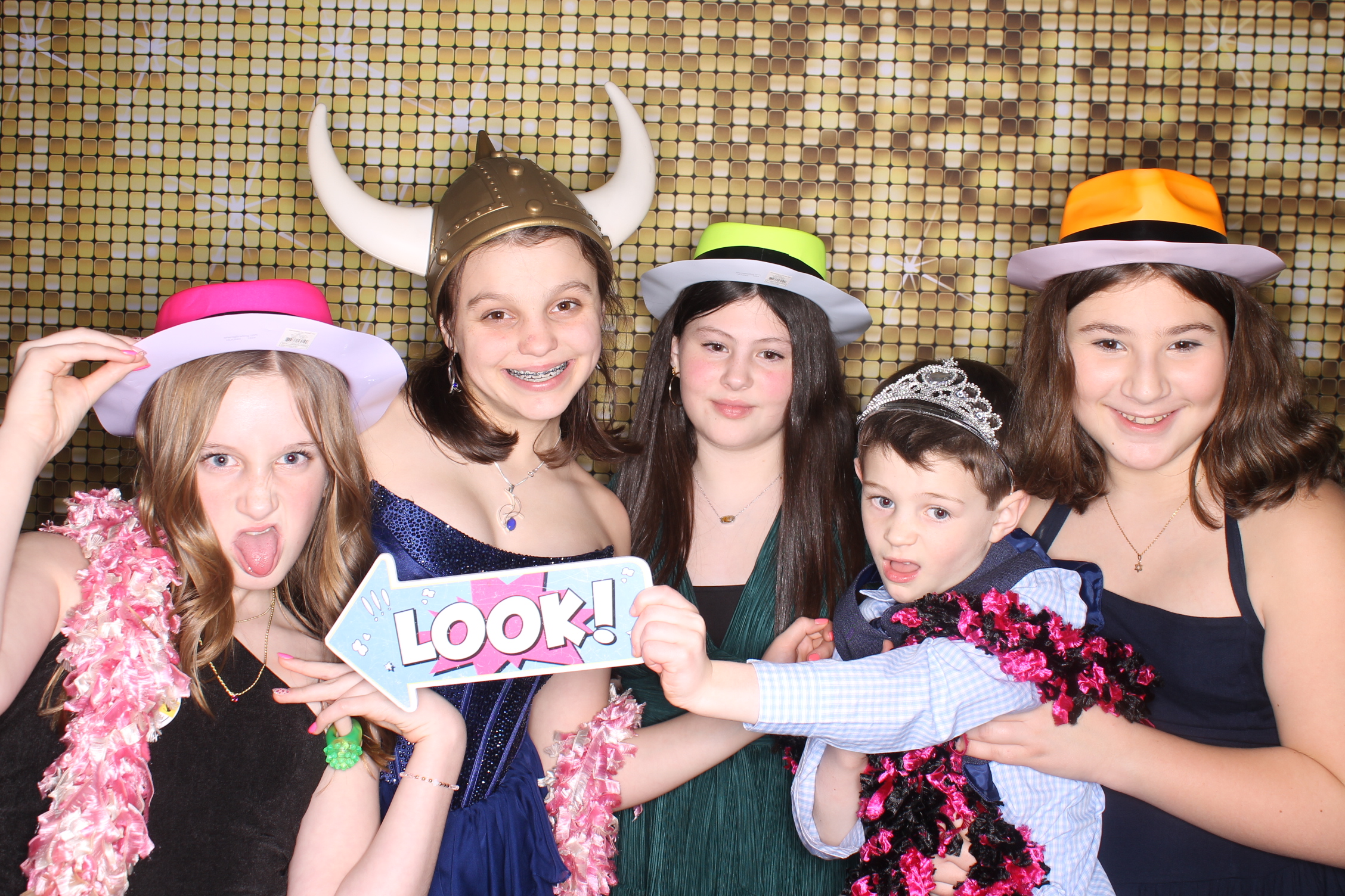 Celia' Bat Mitzvah | View more photos from the event at gallery.photoboothcincy.com/u/PhotoBoothCincy/Celia-Bat-Mitzvah