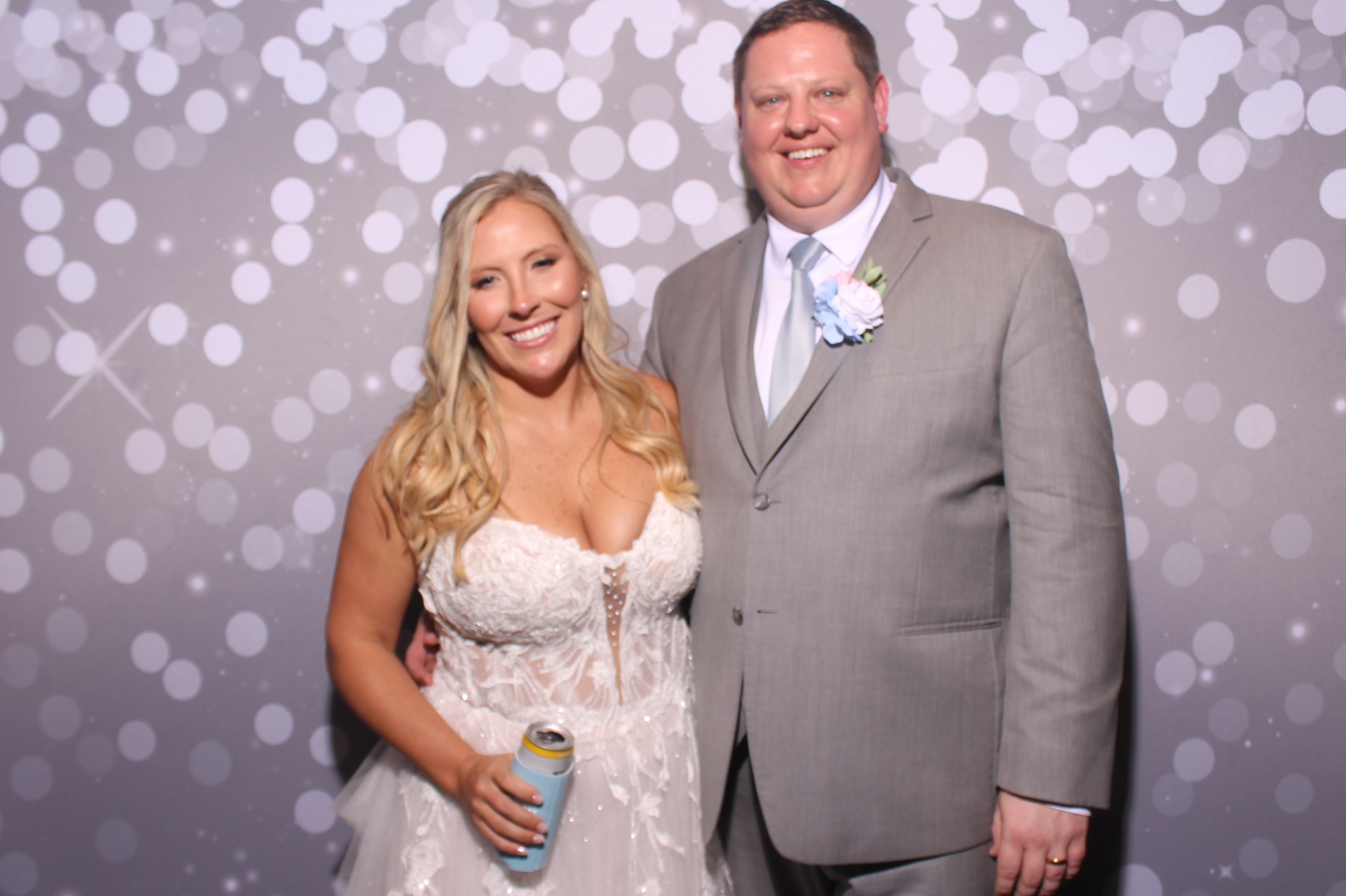 Chelsey & AJ Reception!! | View more photos from the event at gallery.photoboothcincy.com/u/PhotoBoothCincy/Chelsey-AJ-Reception
