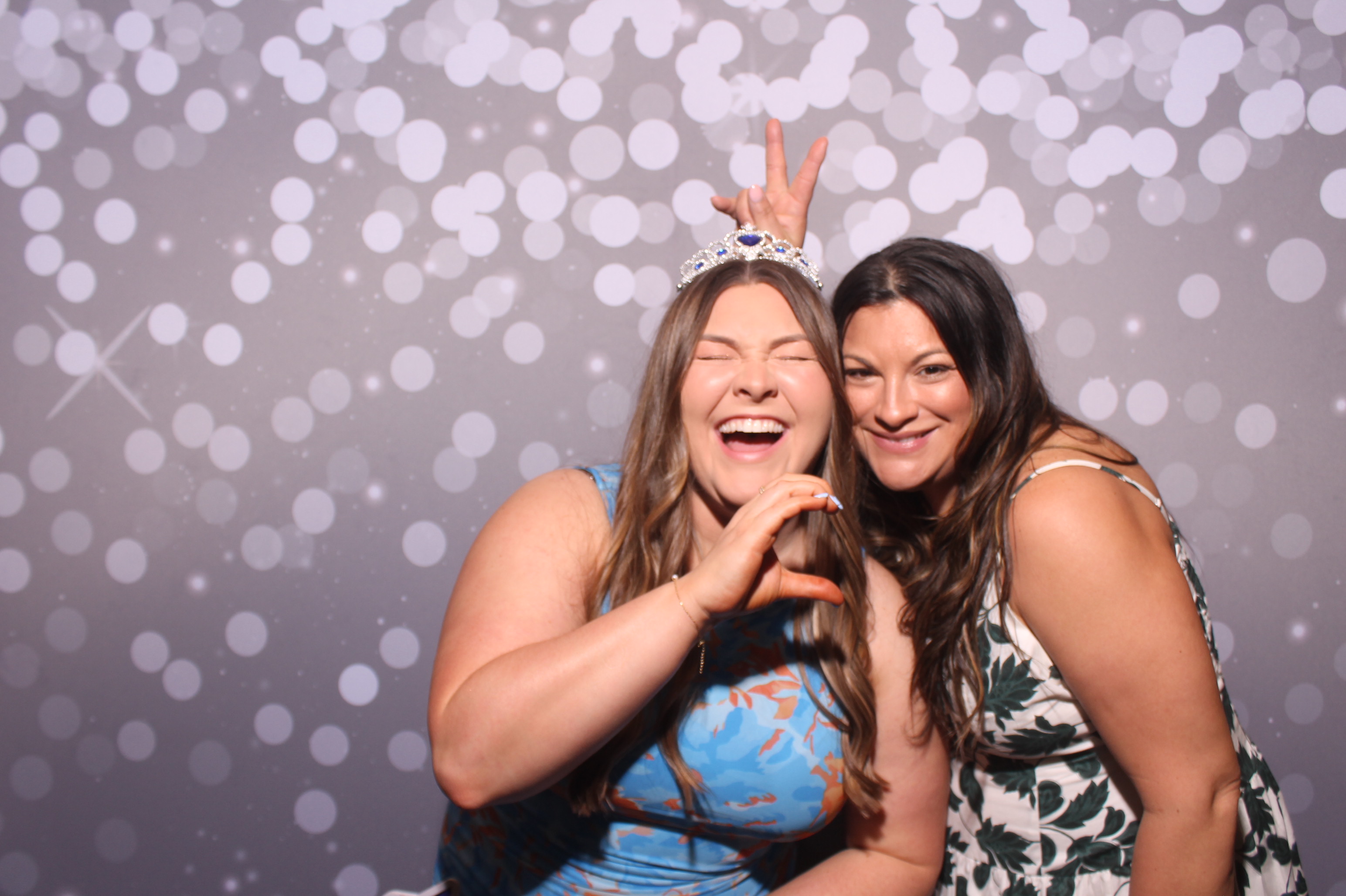Chelsey & AJ Reception!! | View more photos from the event at gallery.photoboothcincy.com/u/PhotoBoothCincy/Chelsey-AJ-Reception