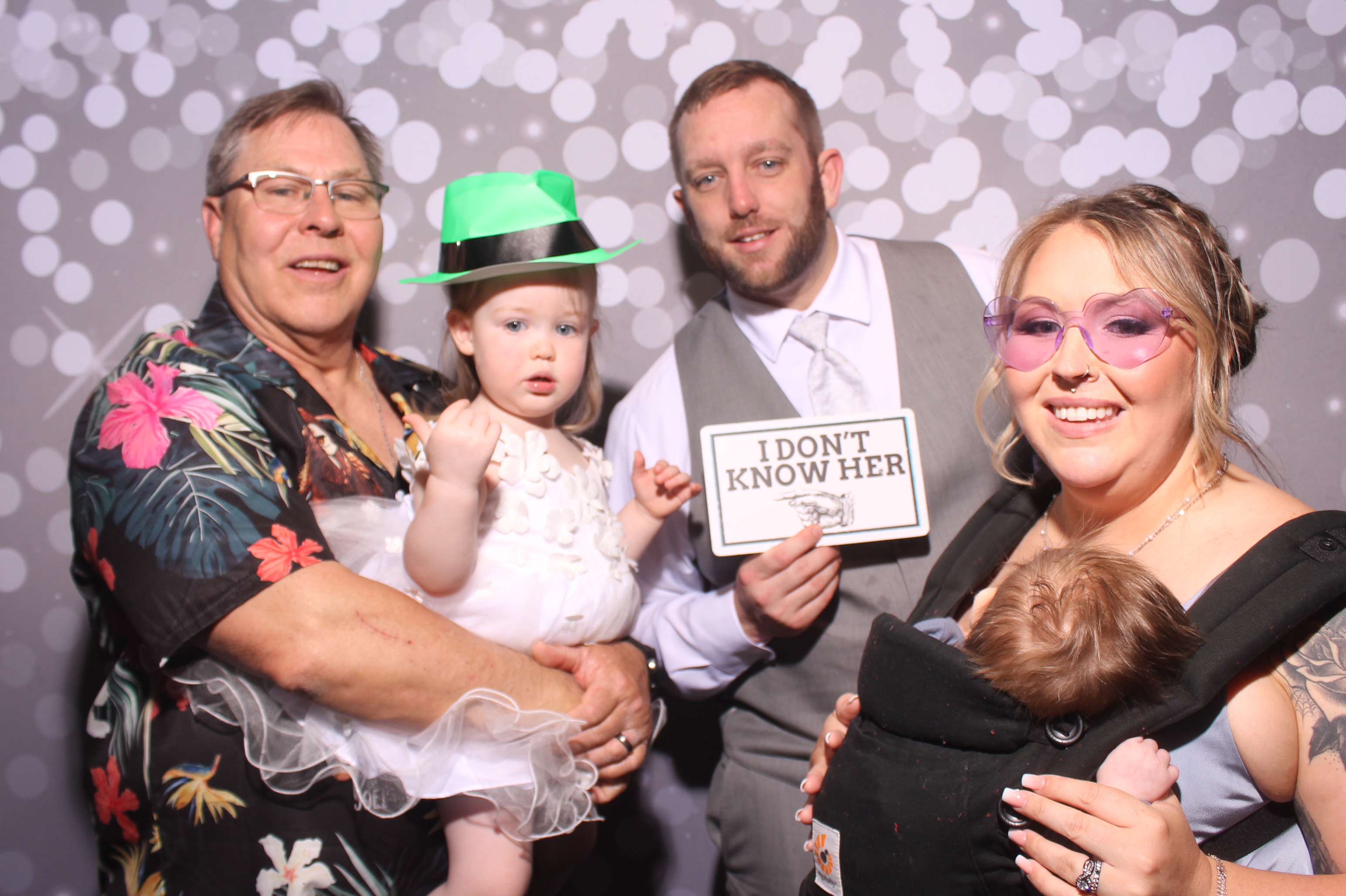 Chelsey & AJ Reception!! | View more photos from the event at gallery.photoboothcincy.com/u/PhotoBoothCincy/Chelsey-AJ-Reception