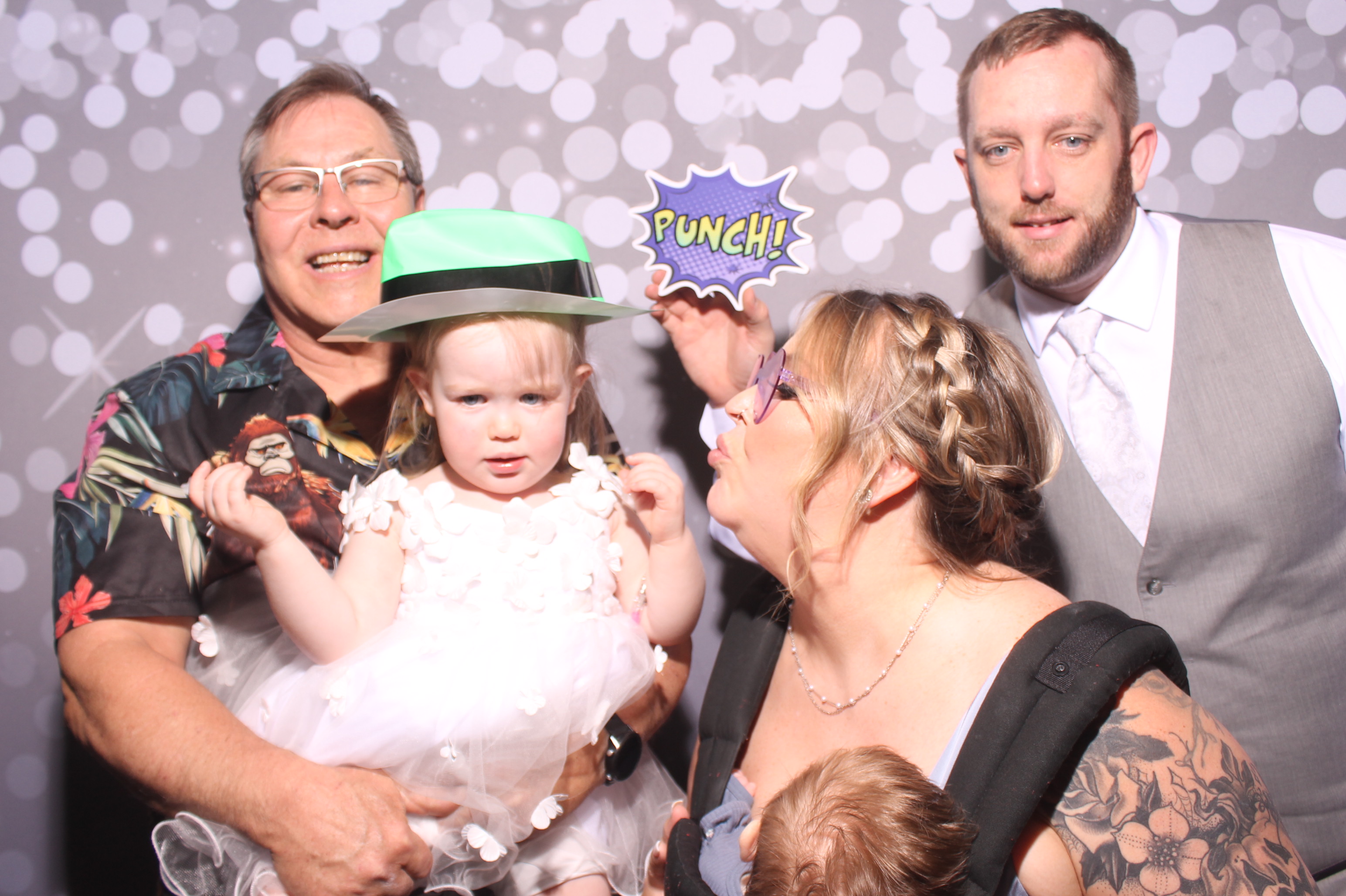 Chelsey & AJ Reception!! | View more photos from the event at gallery.photoboothcincy.com/u/PhotoBoothCincy/Chelsey-AJ-Reception