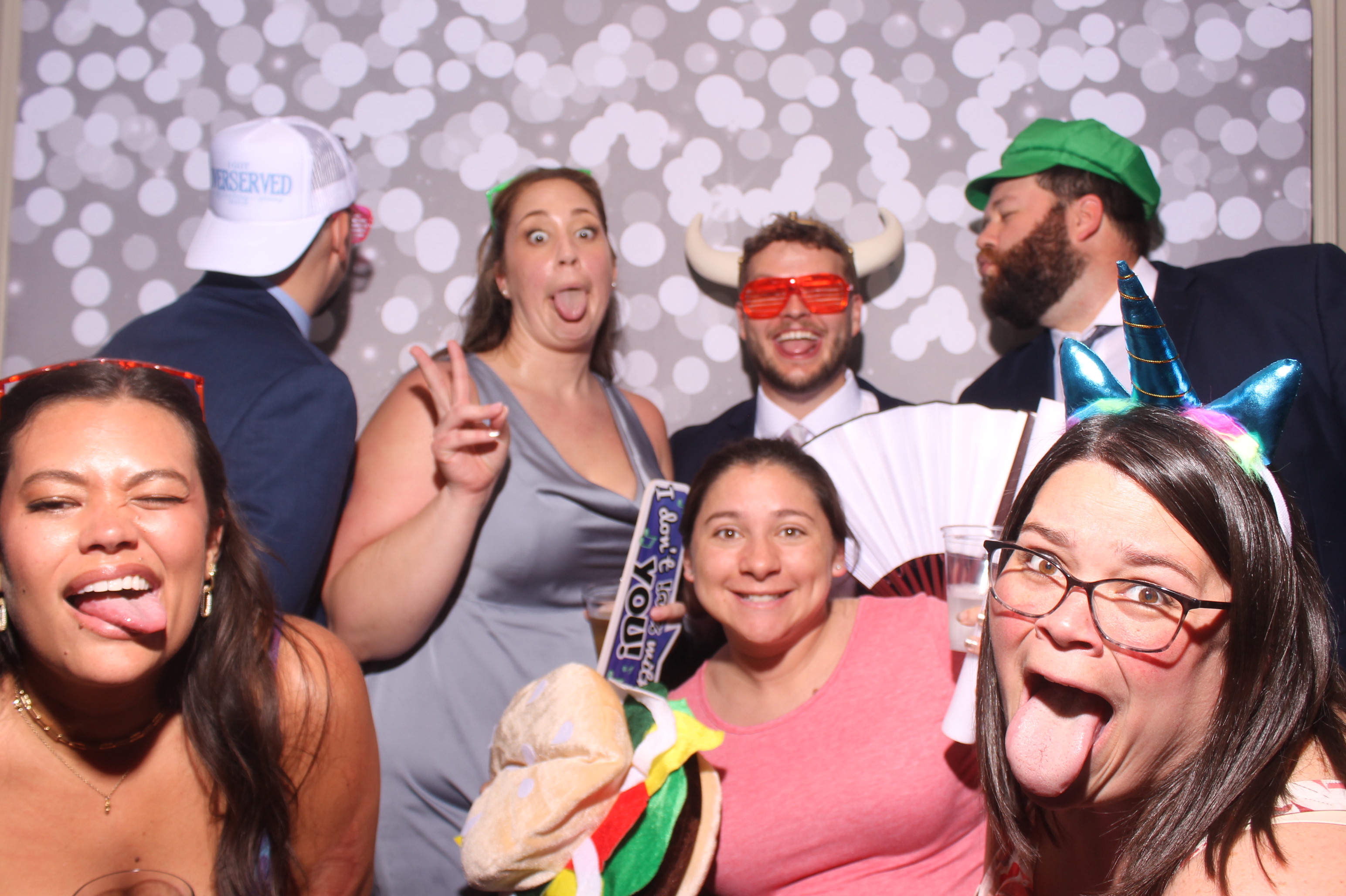 Chelsey & AJ Reception!! | View more photos from the event at gallery.photoboothcincy.com/u/PhotoBoothCincy/Chelsey-AJ-Reception
