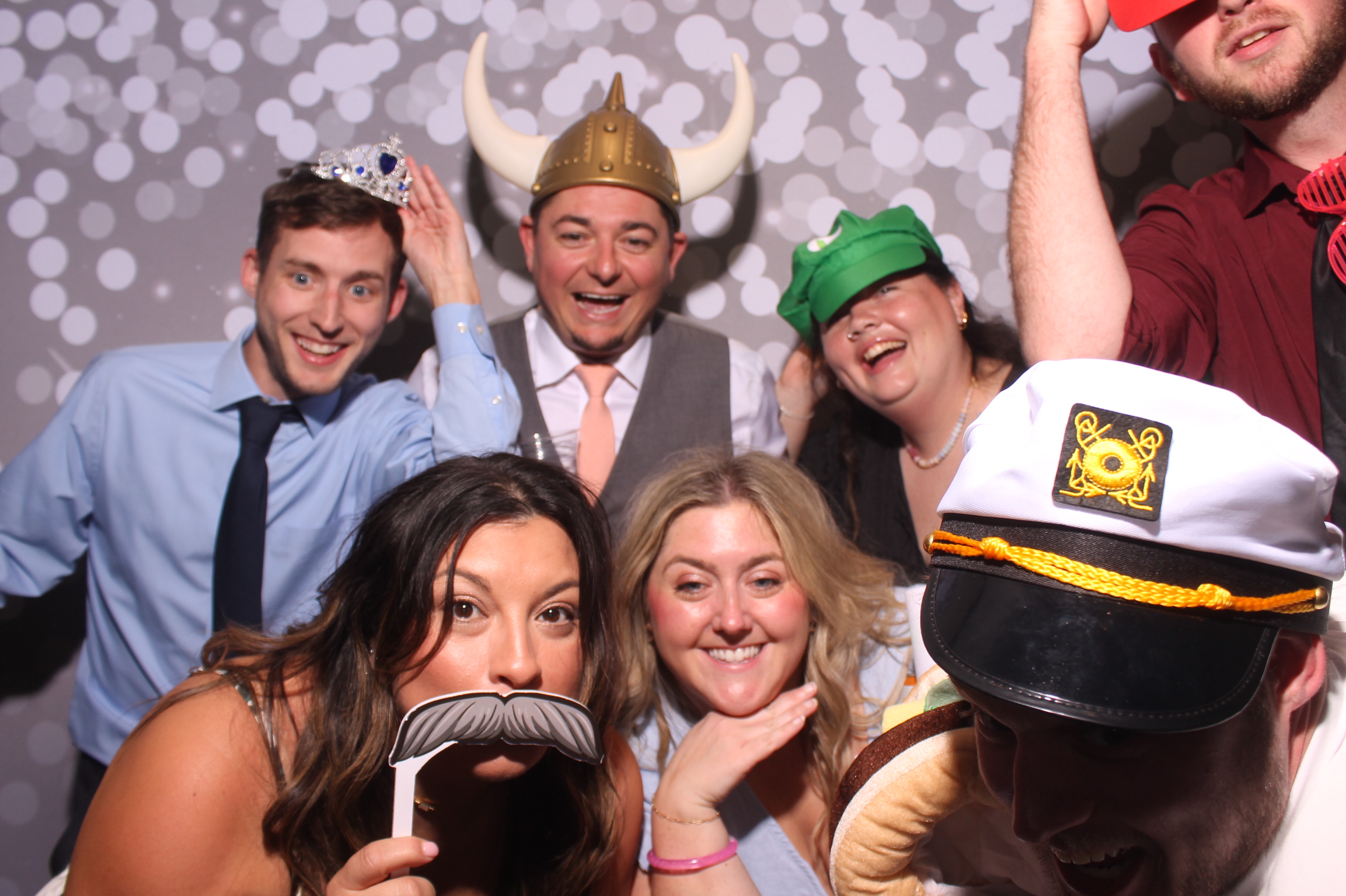 Chelsey & AJ Reception!! | View more photos from the event at gallery.photoboothcincy.com/u/PhotoBoothCincy/Chelsey-AJ-Reception