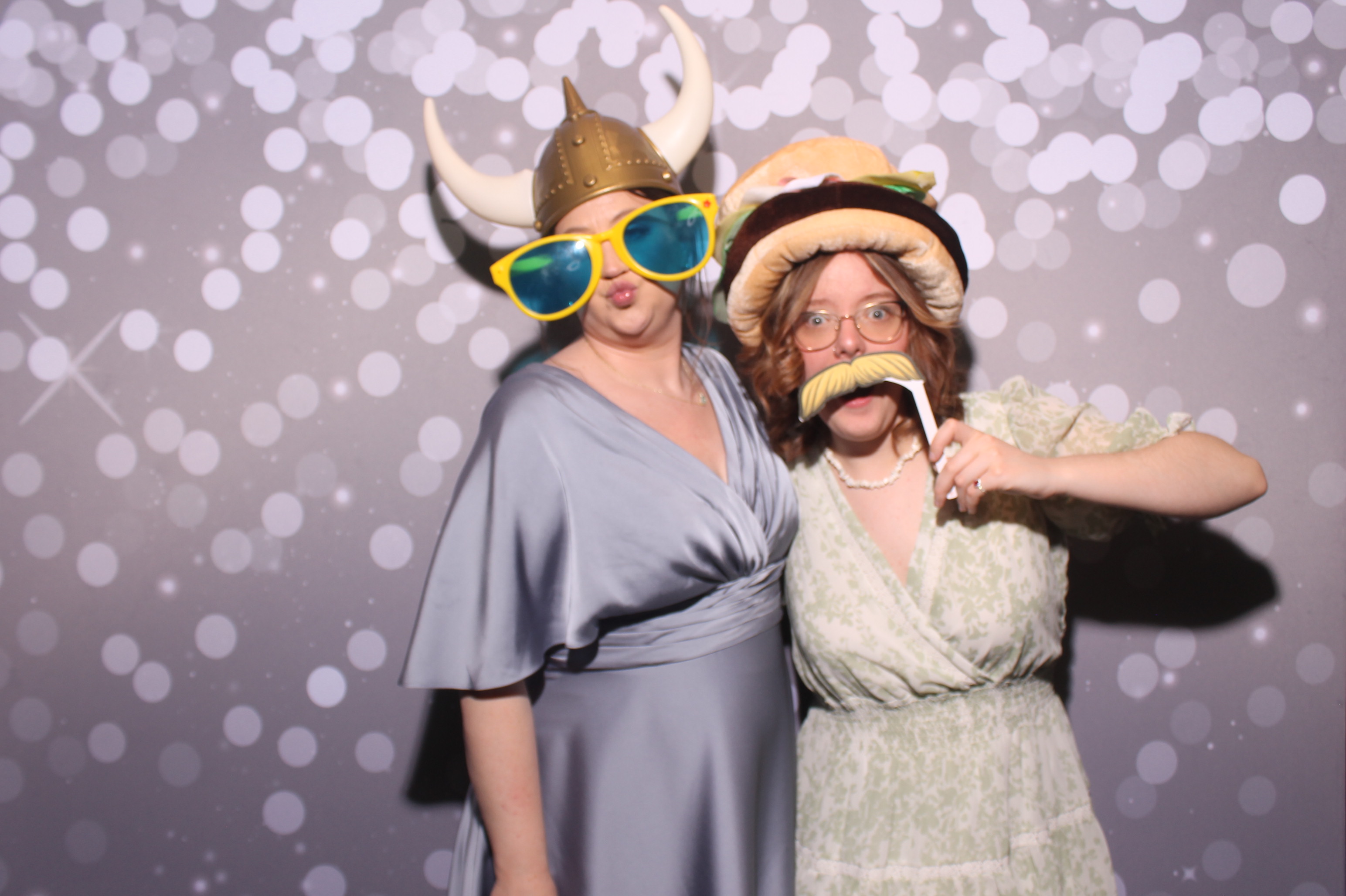 Chelsey & AJ Reception!! | View more photos from the event at gallery.photoboothcincy.com/u/PhotoBoothCincy/Chelsey-AJ-Reception