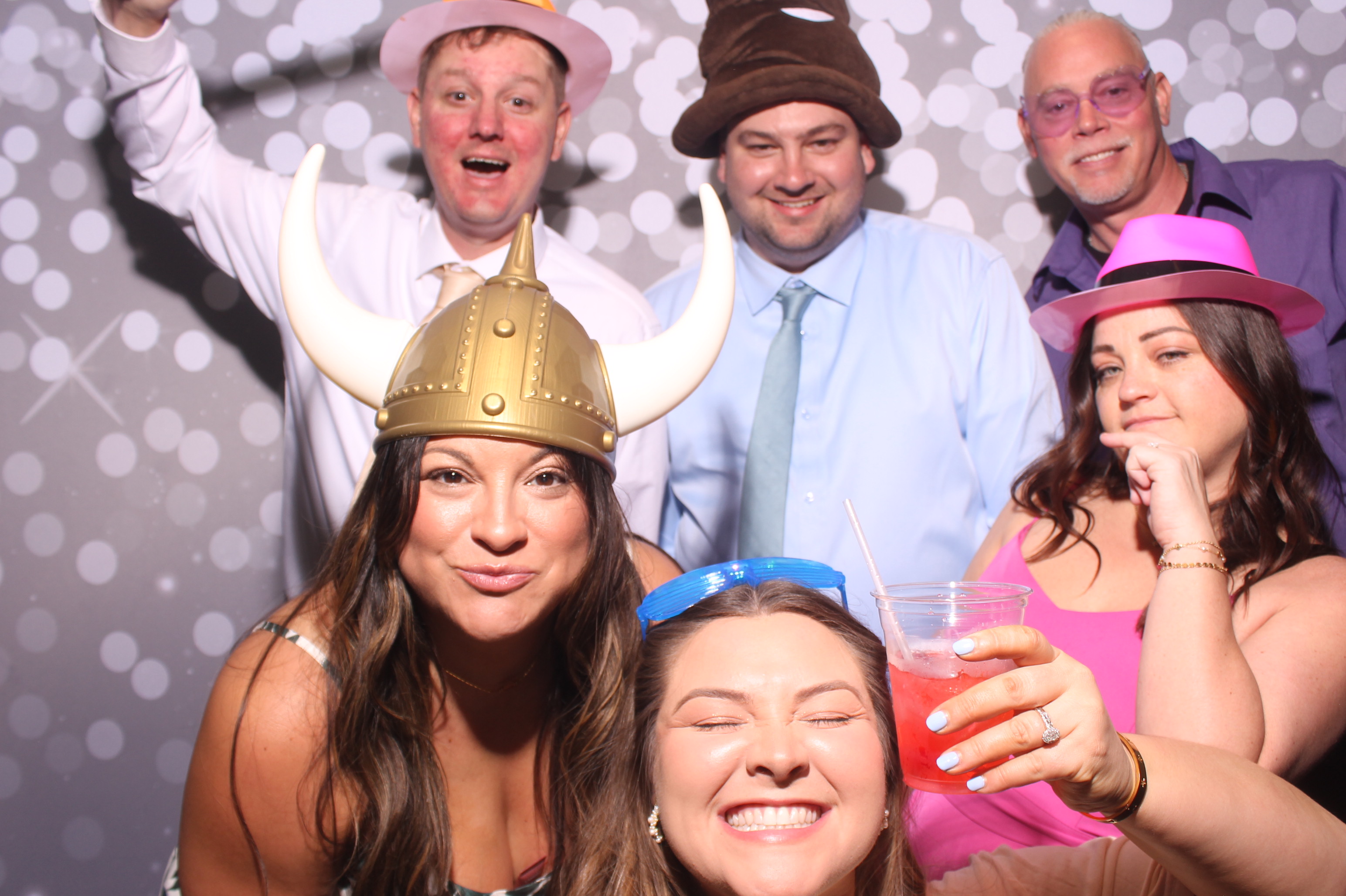 Chelsey & AJ Reception!! | View more photos from the event at gallery.photoboothcincy.com/u/PhotoBoothCincy/Chelsey-AJ-Reception
